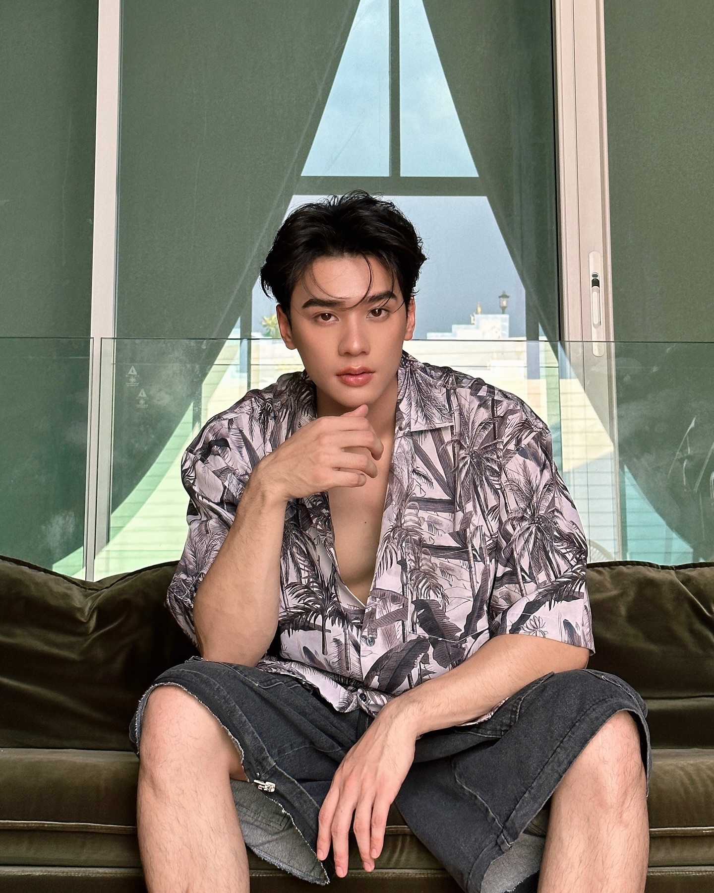 448660338 18311466598154699 9023914730558674698 n จับตา "เก่ง หฤษฎ์" ดาวรุ่งพุ่งแรงแห่งปี 2025! จากหนุ่มเหนือมาดเท่ สู่นักแสดงคุณภาพที่กราฟชีวิต "ขาขึ้น" จนฉุดไม่อยู่