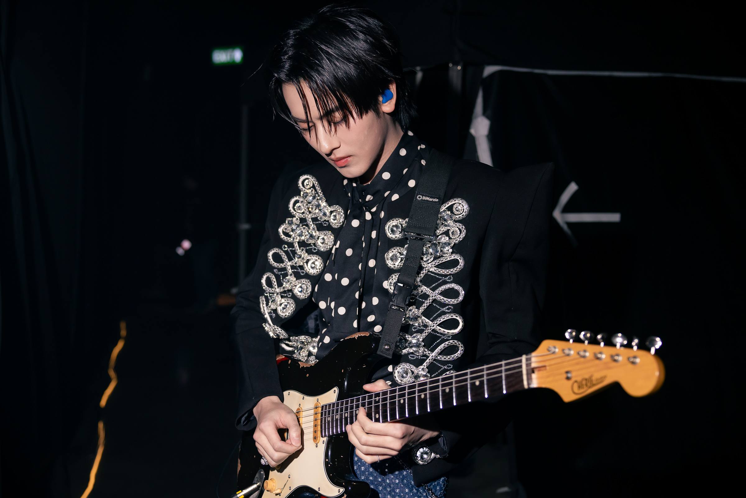 Gron SRoom Gorn’s ROOM CONCERT คอนเสิร์ตเดี่ยวครั้งแรกของ ‘กร PROXIE’ เต็มไปด้วยความอบอุ่น และความเท่ทุกองศา