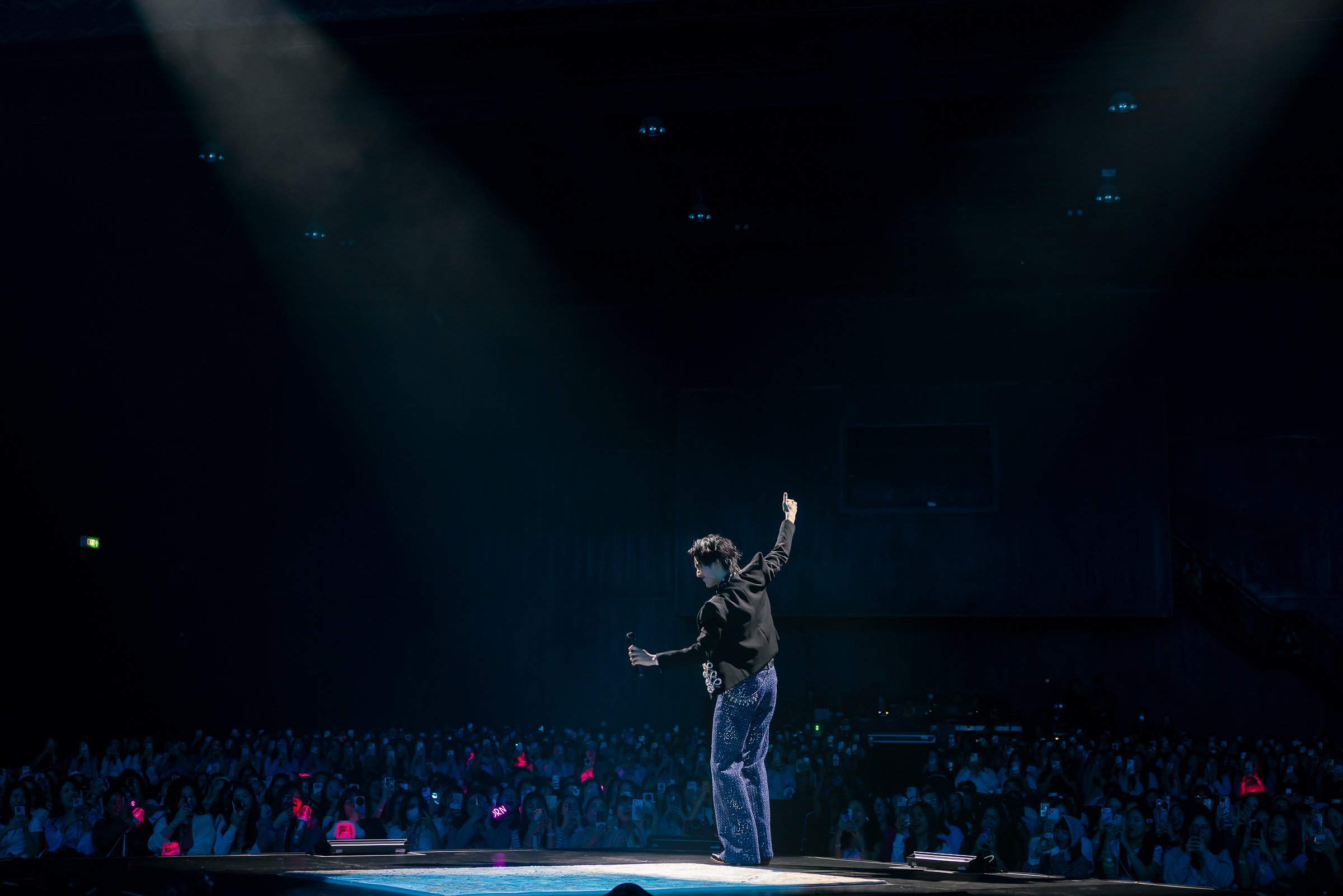 Gron SRoom Gorn’s ROOM CONCERT คอนเสิร์ตเดี่ยวครั้งแรกของ ‘กร PROXIE’ เต็มไปด้วยความอบอุ่น และความเท่ทุกองศา