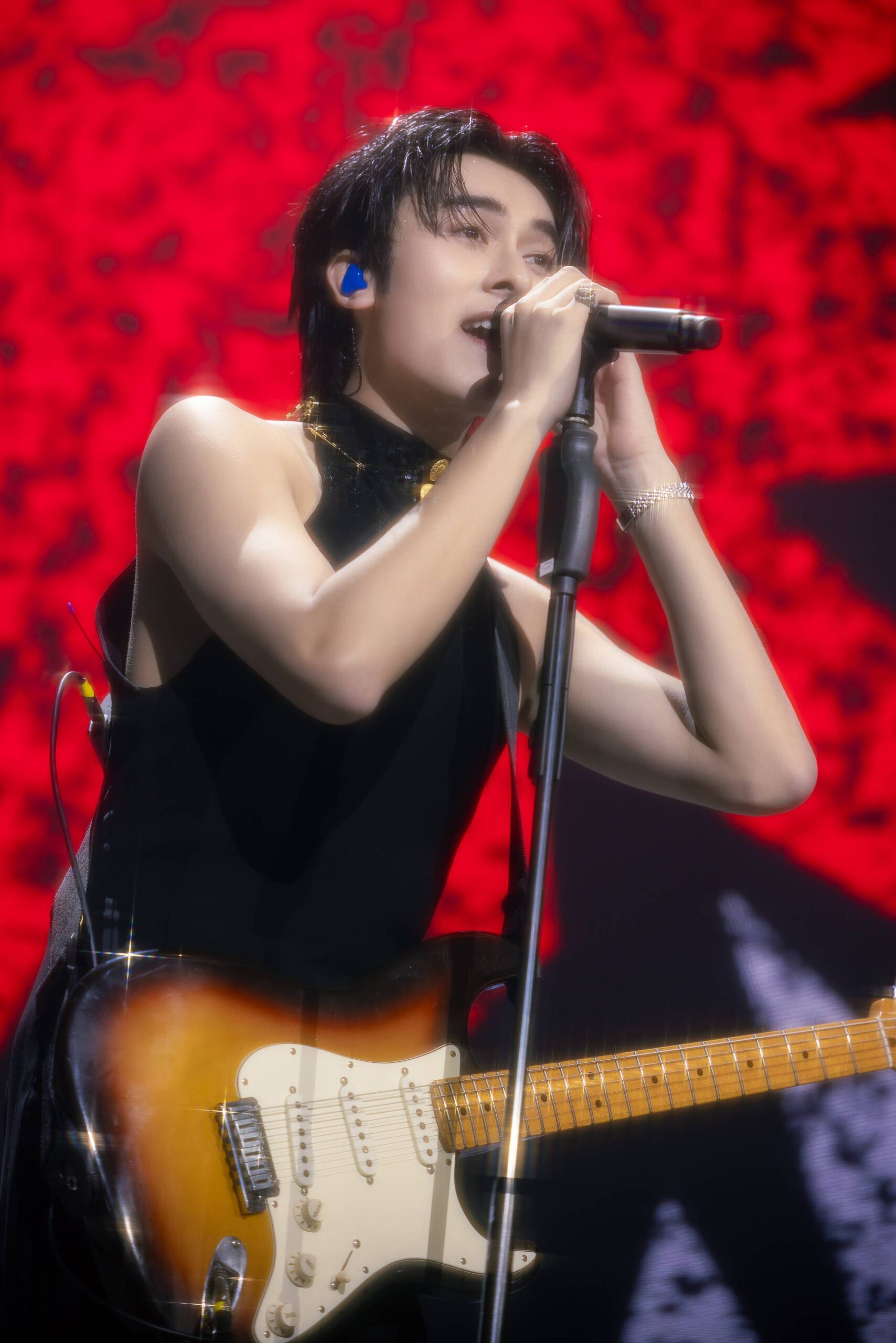 Gron SRoom 220 copy 2001x3000 scaled Gorn’s ROOM CONCERT คอนเสิร์ตเดี่ยวครั้งแรกของ ‘กร PROXIE’ เต็มไปด้วยความอบอุ่น และความเท่ทุกองศา