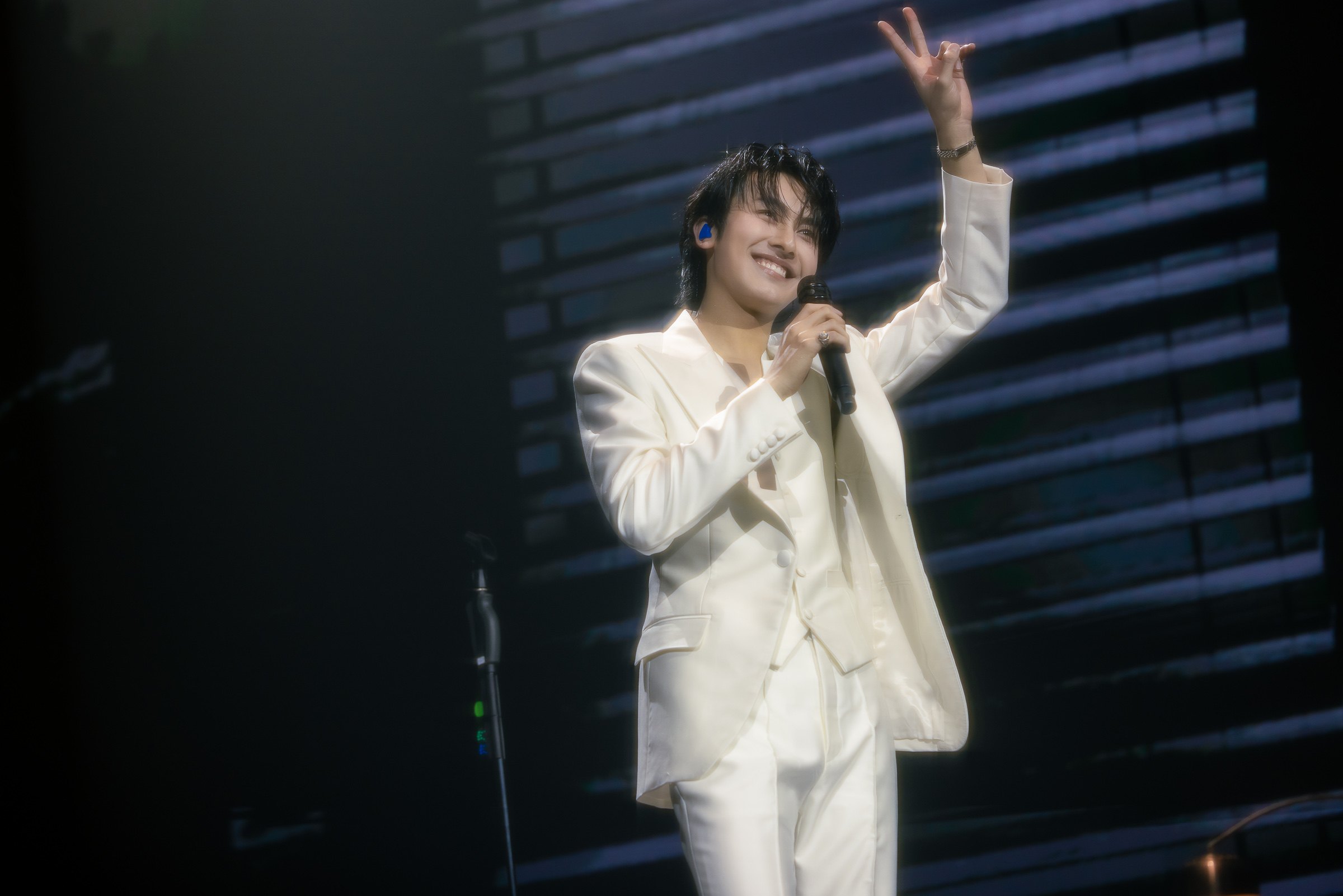 Gron SRoom Gorn’s ROOM CONCERT คอนเสิร์ตเดี่ยวครั้งแรกของ ‘กร PROXIE’ เต็มไปด้วยความอบอุ่น และความเท่ทุกองศา