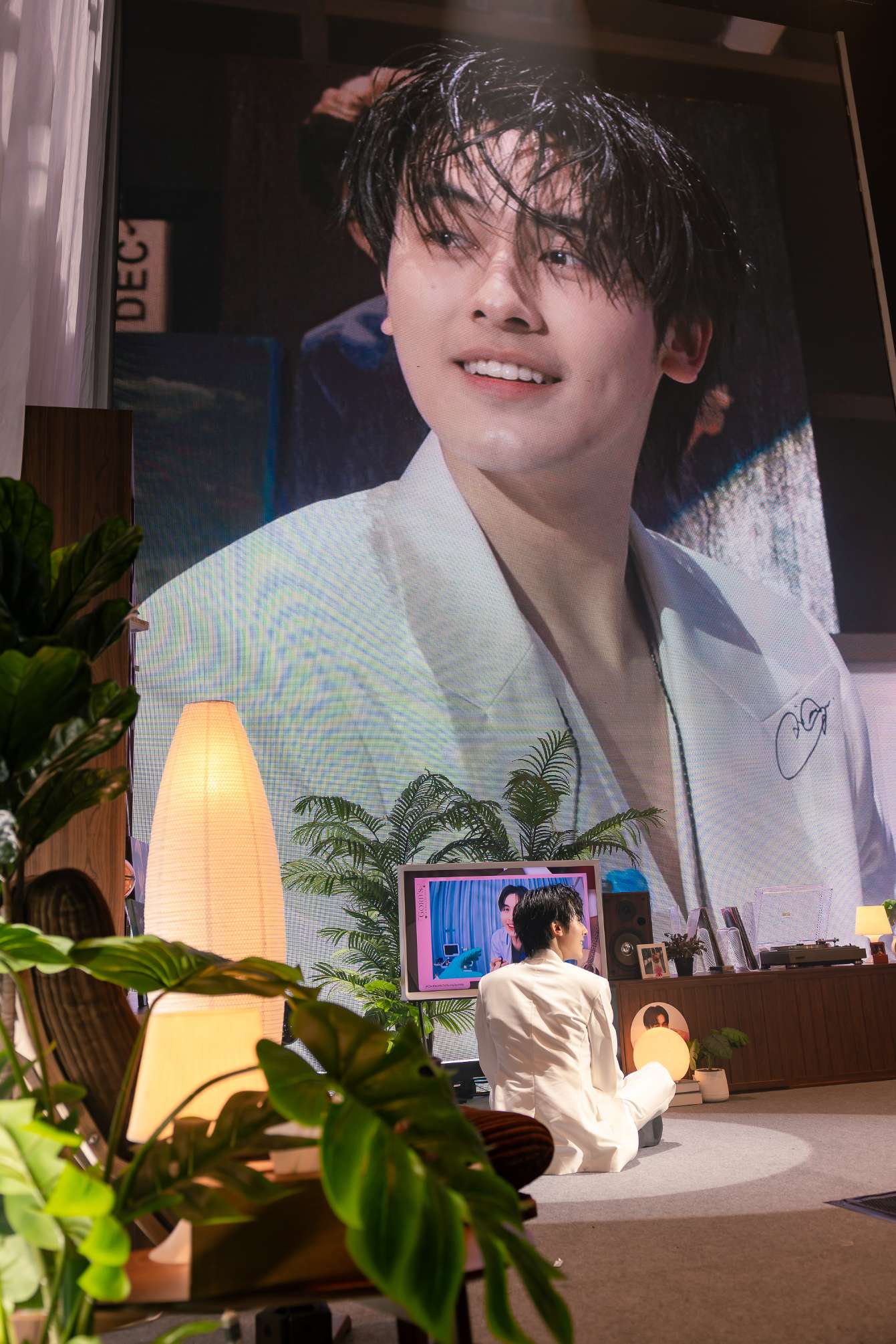 Gron SRoom Gorn’s ROOM CONCERT คอนเสิร์ตเดี่ยวครั้งแรกของ ‘กร PROXIE’ เต็มไปด้วยความอบอุ่น และความเท่ทุกองศา