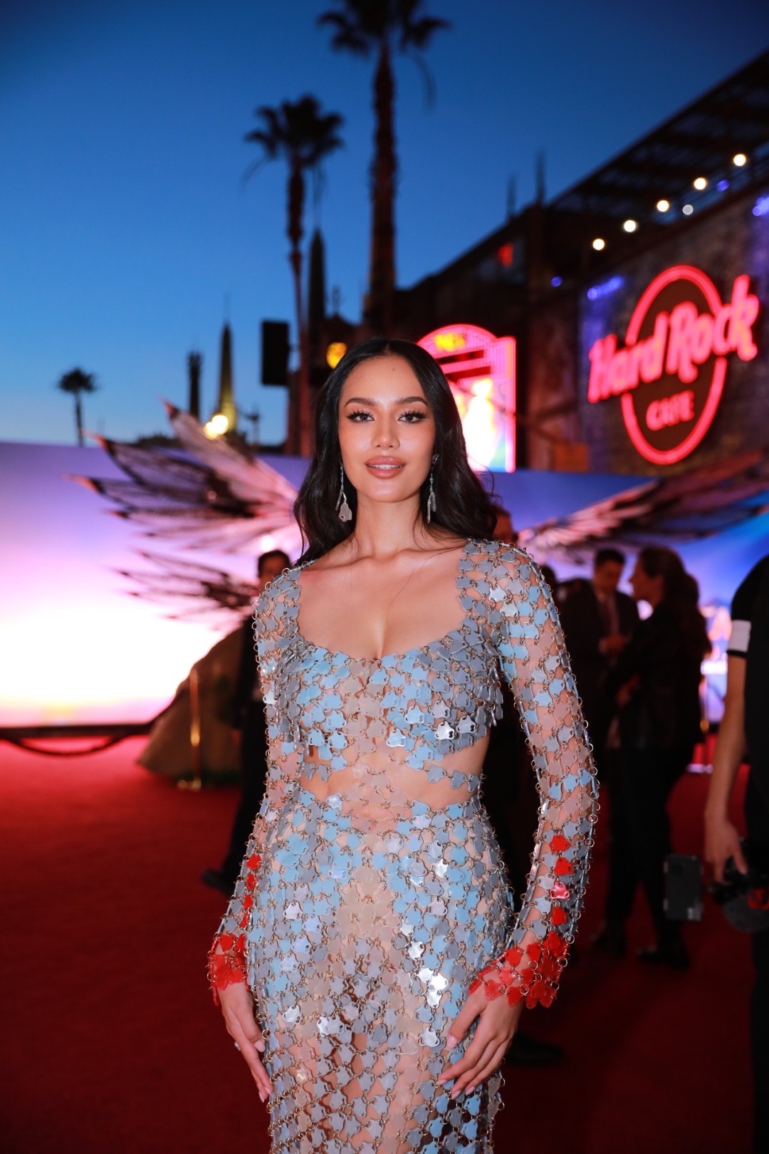 โอปอล สุชาตา World Premiere เปิดตัวภาพยนตร์ Avatar Fire and Ash 7 โอปอล สุชาตา เดินพรมแดงงาน World Premiere ภาพยนตร์ “Avatar: Fire and Ash” ที่ LA.