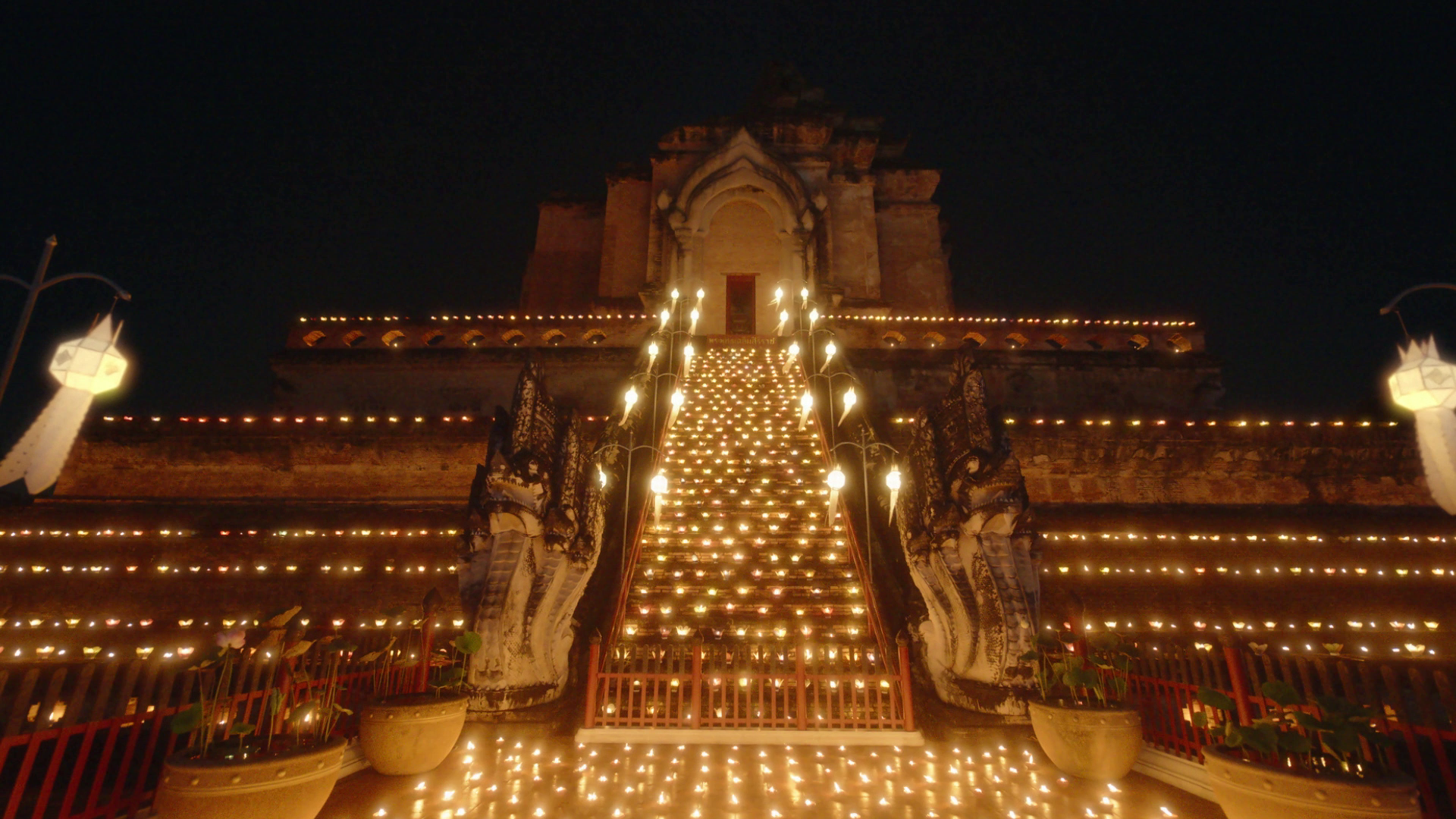 Amazing Thailand x LISA Feel All The Feelings TVC release 6 ลิซ่า - ลลิษา แท็กทีมซุปตาร์ไทย วิน - เมธวิน, กลัฟ - คณาวุฒิ, บลู - พงศ์ทิวัตถ์ พาโลกสัมผัส "Feel All The Feelings" ในโฆษณาชุดใหม่จาก ททท.