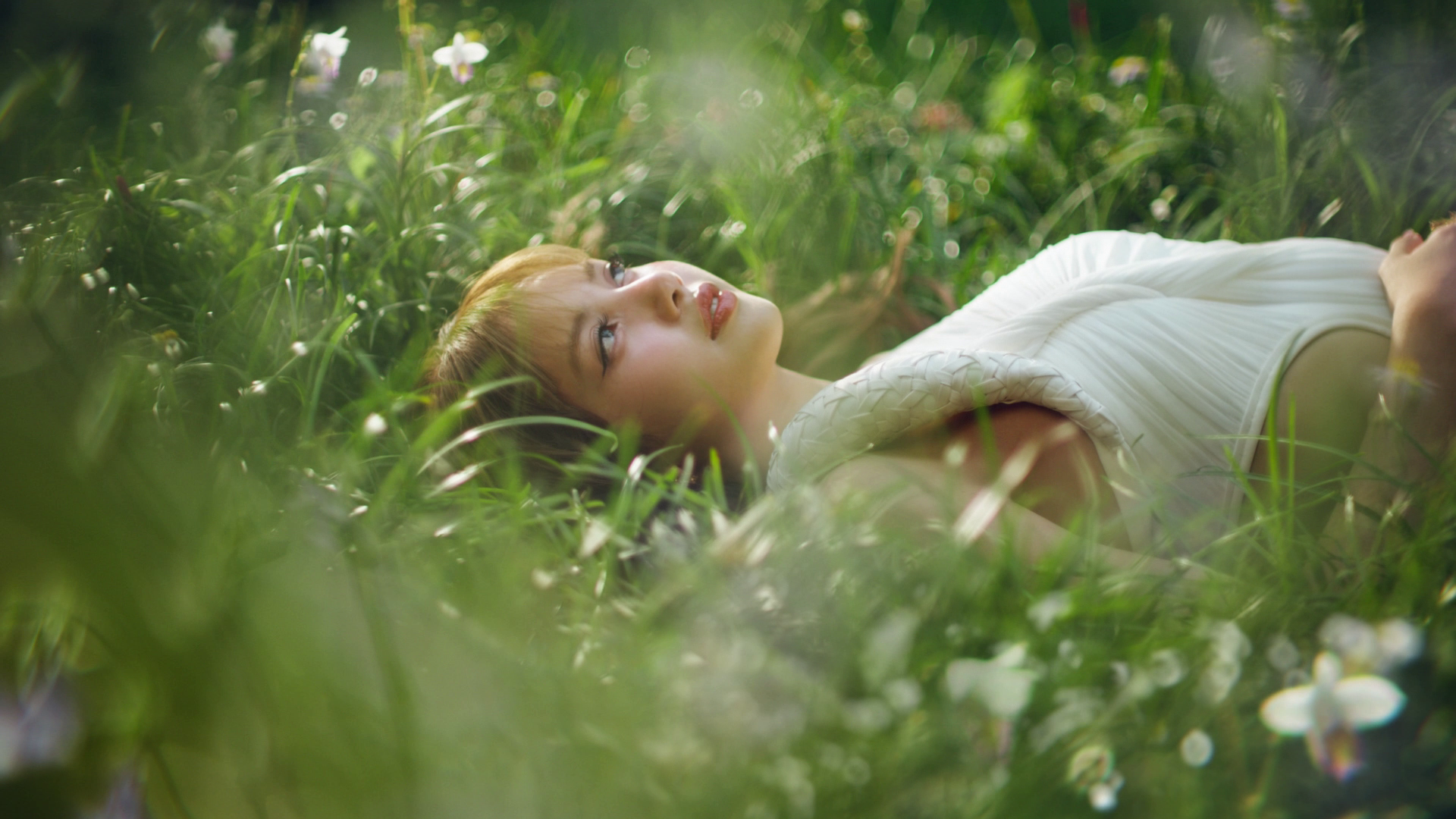 Amazing Thailand x LISA Feel All The Feelings TVC release 8 ลิซ่า - ลลิษา แท็กทีมซุปตาร์ไทย วิน - เมธวิน, กลัฟ - คณาวุฒิ, บลู - พงศ์ทิวัตถ์ พาโลกสัมผัส "Feel All The Feelings" ในโฆษณาชุดใหม่จาก ททท.