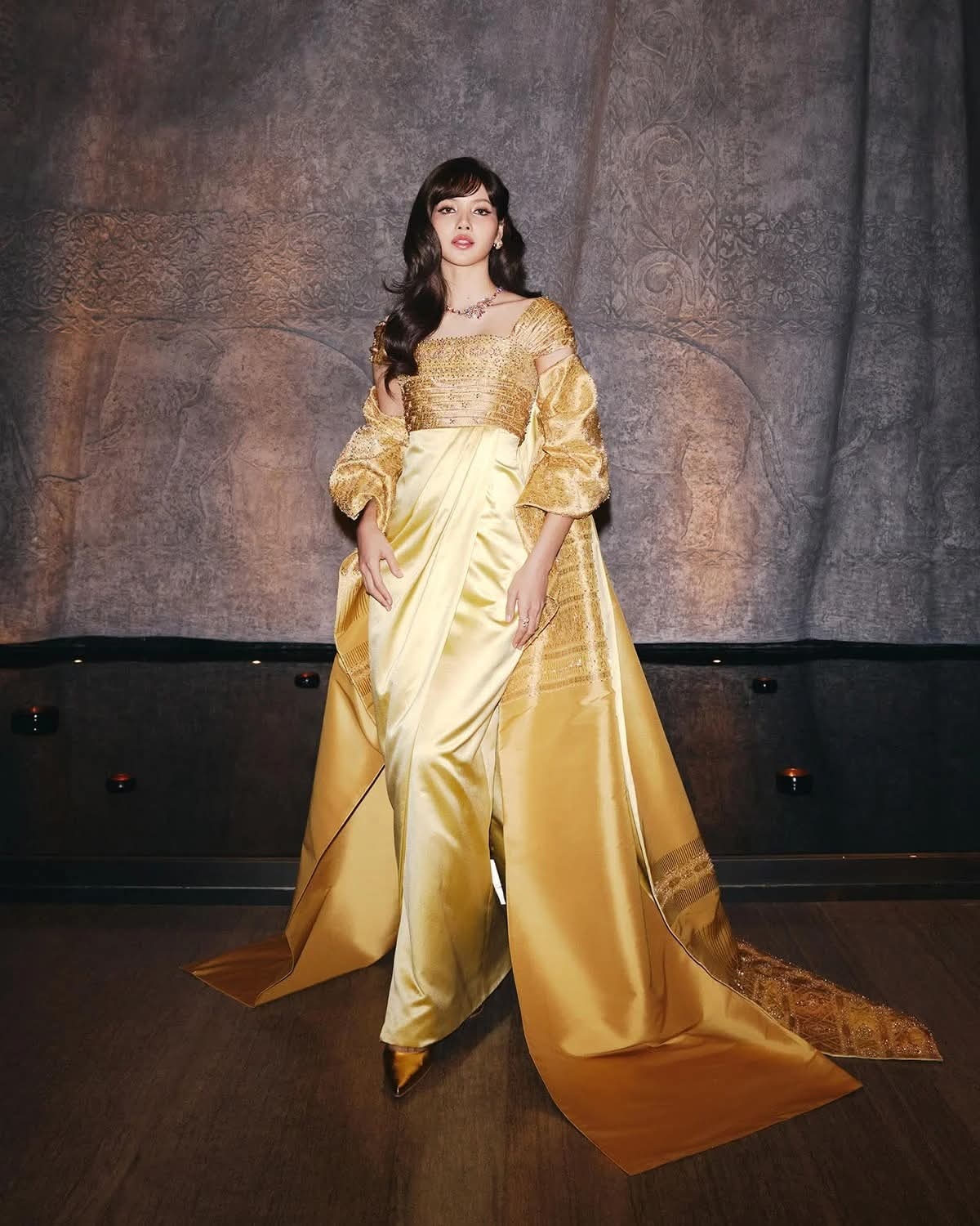 ททท. เปิดตัวยิ่งใหญ่! "ลิซ่า" นั่งแท่น Amazing Thailand Ambassador ชูแคมเปญ "Feel All the Feelings" ณ วัดอรุณฯ