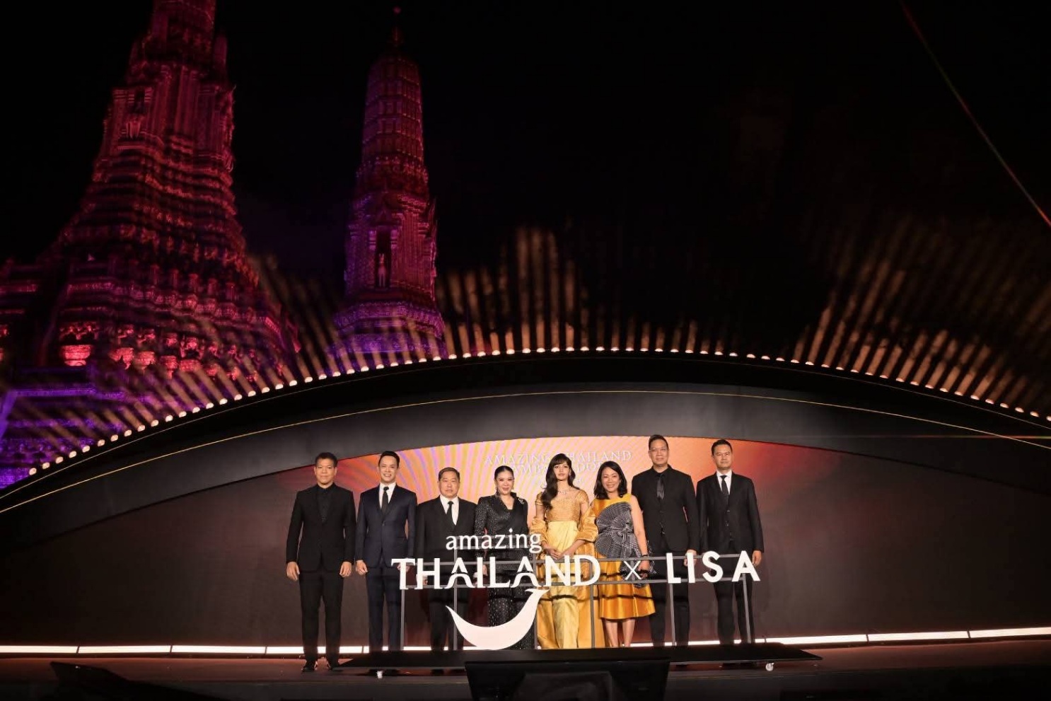 ททท. เปิดตัวยิ่งใหญ่! "ลิซ่า" นั่งแท่น Amazing Thailand Ambassador ชูแคมเปญ "Feel All the Feelings" ณ วัดอรุณฯ