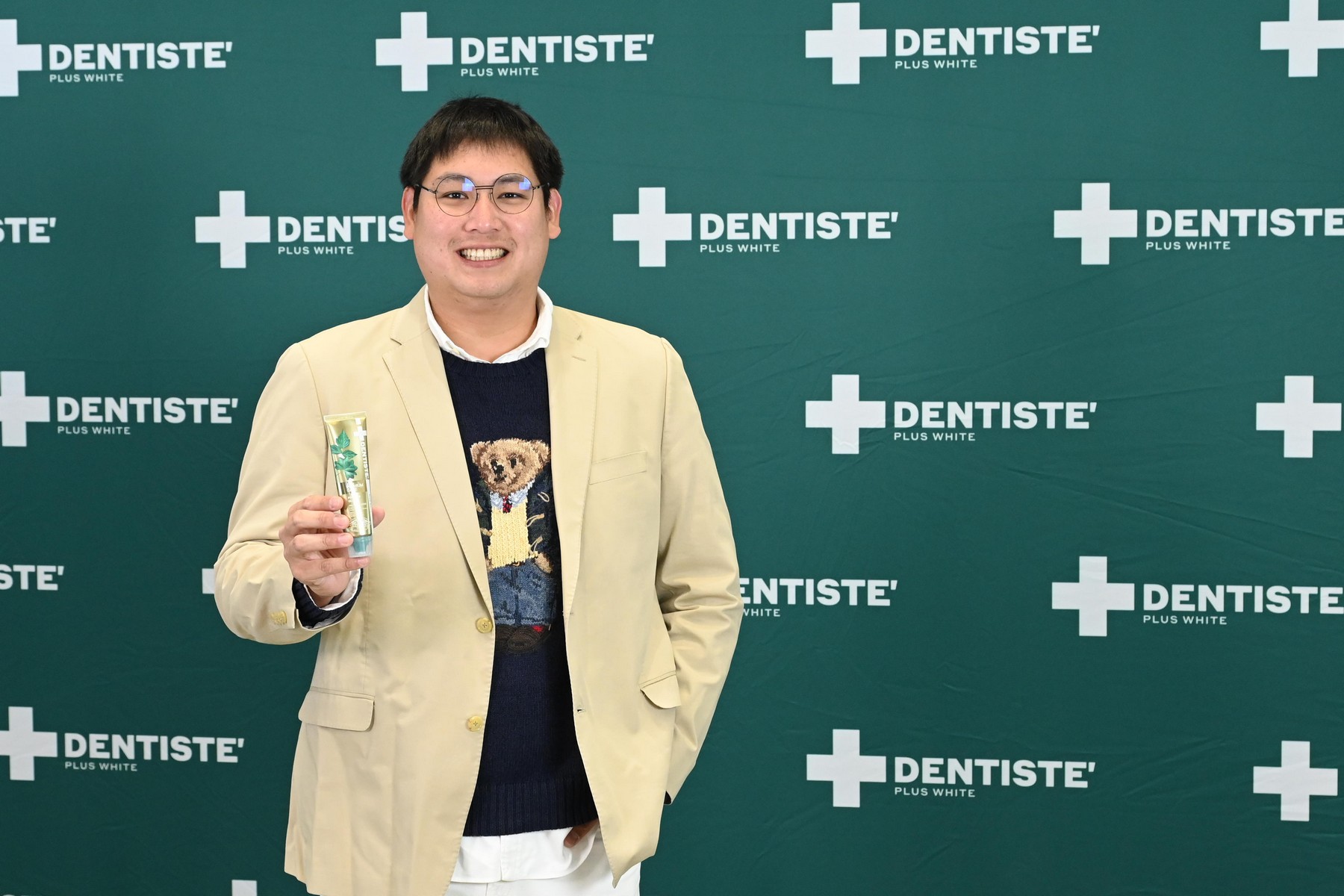 ลิซ่า นั่งแบรนด์แอมบาสเดอร์ เดนทิสเต้ ไทย-สิงคโปร์-ฟิลิปปินส์ 4 ปีติด 4 DENTISTE 04 ลิซ่า นั่งแบรนด์แอมบาสเดอร์ เดนทิสเต้ ไทย-สิงคโปร์-ฟิลิปปินส์ 4 ปีติด