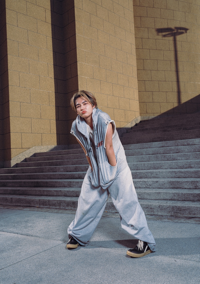 HEART 2 copy 814x1151 1 BUS เสิร์ฟเพลงอกหักสไตล์ตัวดื้อ! ส่งซิงเกิลใหม่ "So Blue" แซดแต่ยังซ่า เพลงอกหักสุดกวนที่ฉีกกฎความเศร้าเดิมๆ