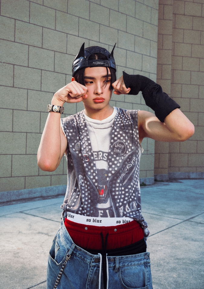 KHUN3 copy 675x954 1 BUS เสิร์ฟเพลงอกหักสไตล์ตัวดื้อ! ส่งซิงเกิลใหม่ "So Blue" แซดแต่ยังซ่า เพลงอกหักสุดกวนที่ฉีกกฎความเศร้าเดิมๆ