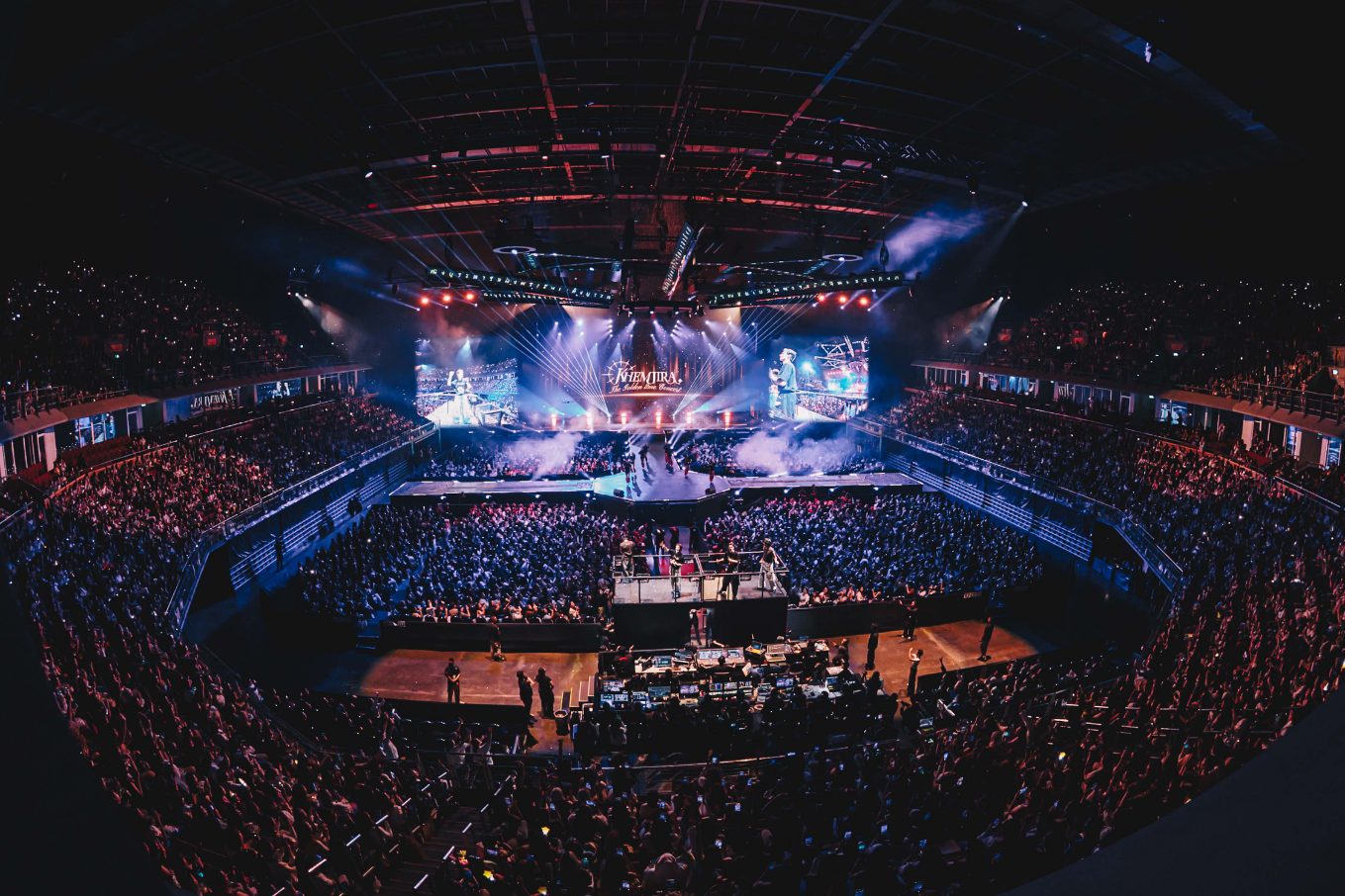 KhemjiraTheGoldenTimeConcert 11 ​สรุปภาพบรรยากาศ ‘Khemjira The Golden Time Concert’ ทุบทุกสถิติ! จัดเต็มคอนเสิร์ตใหญ่ ‘เขมจิราต้องรอด’