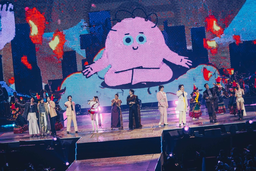 KhemjiraTheGoldenTimeConcert 21 ​สรุปภาพบรรยากาศ ‘Khemjira The Golden Time Concert’ ทุบทุกสถิติ! จัดเต็มคอนเสิร์ตใหญ่ ‘เขมจิราต้องรอด’