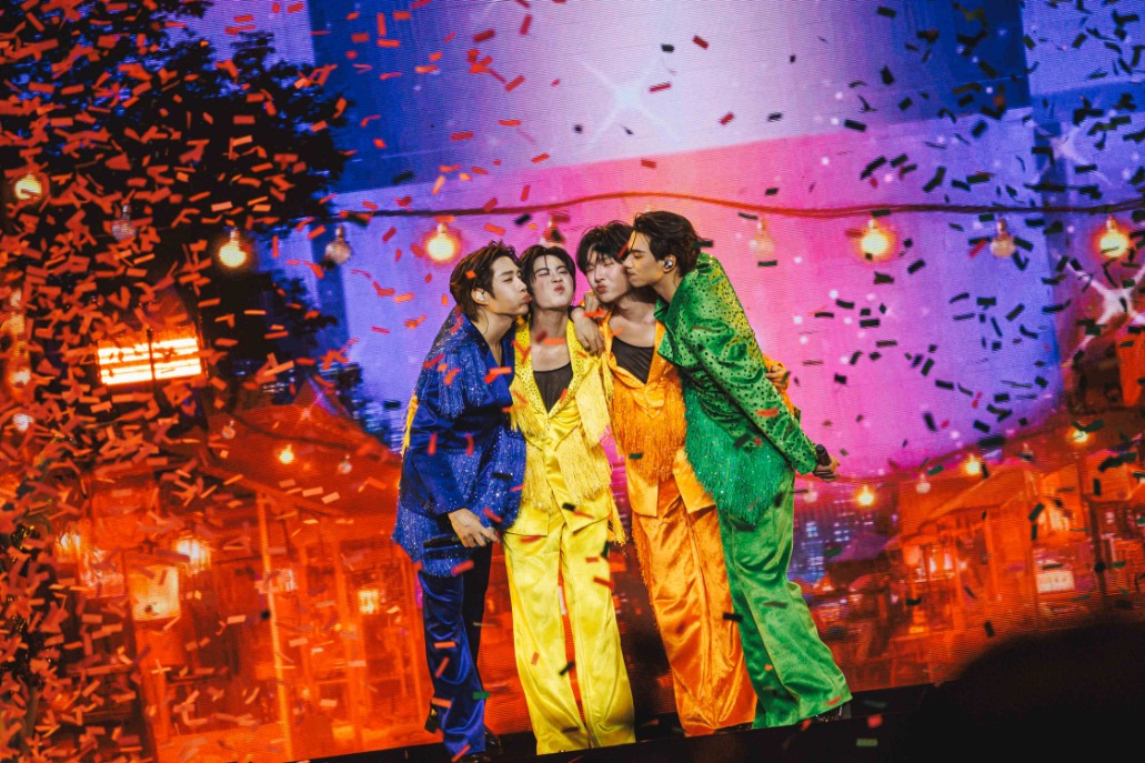 KhemjiraTheGoldenTimeConcert 41 ​สรุปภาพบรรยากาศ ‘Khemjira The Golden Time Concert’ ทุบทุกสถิติ! จัดเต็มคอนเสิร์ตใหญ่ ‘เขมจิราต้องรอด’