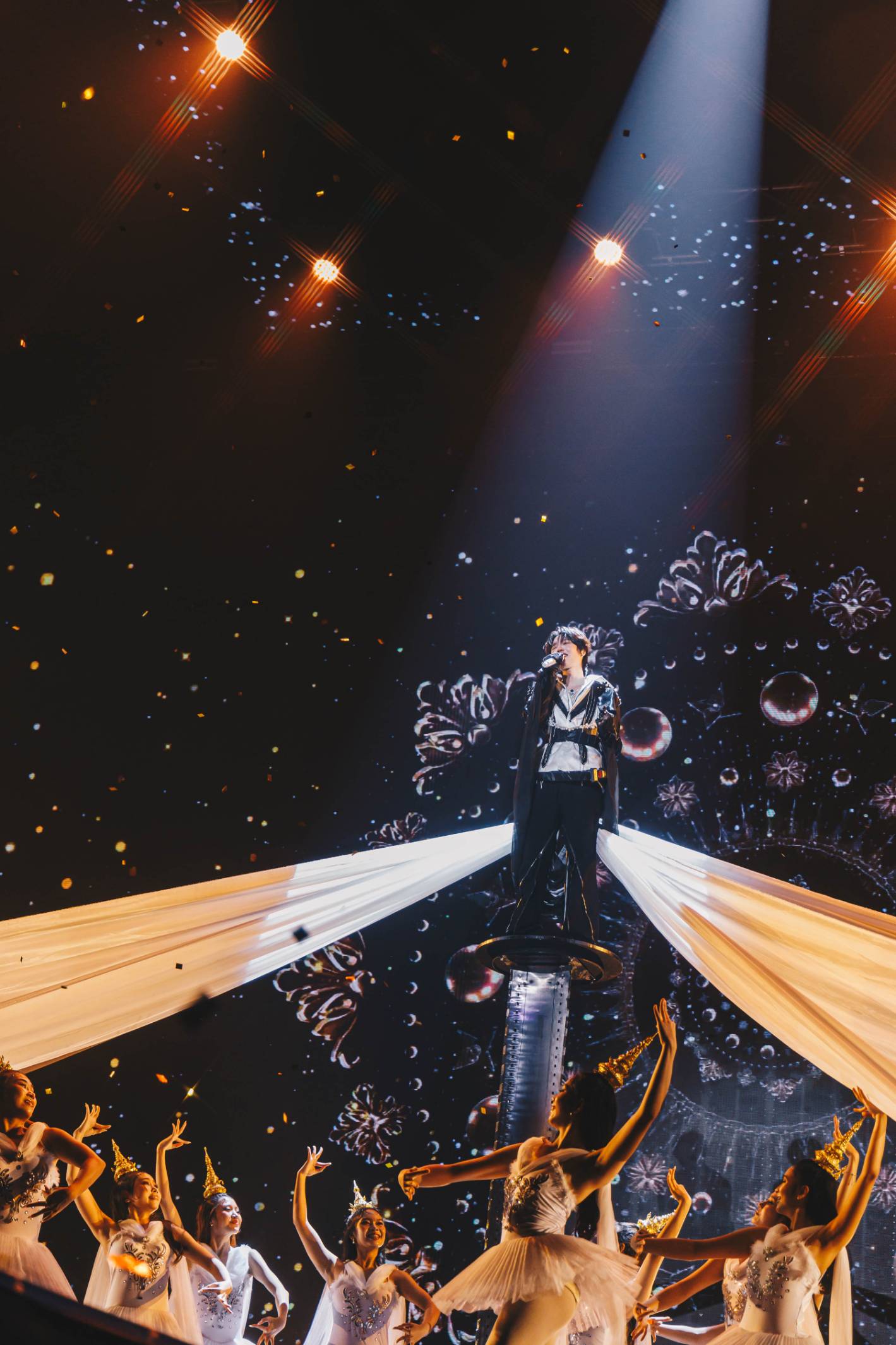 KhemjiraTheGoldenTimeConcert 42 ​สรุปภาพบรรยากาศ ‘Khemjira The Golden Time Concert’ ทุบทุกสถิติ! จัดเต็มคอนเสิร์ตใหญ่ ‘เขมจิราต้องรอด’