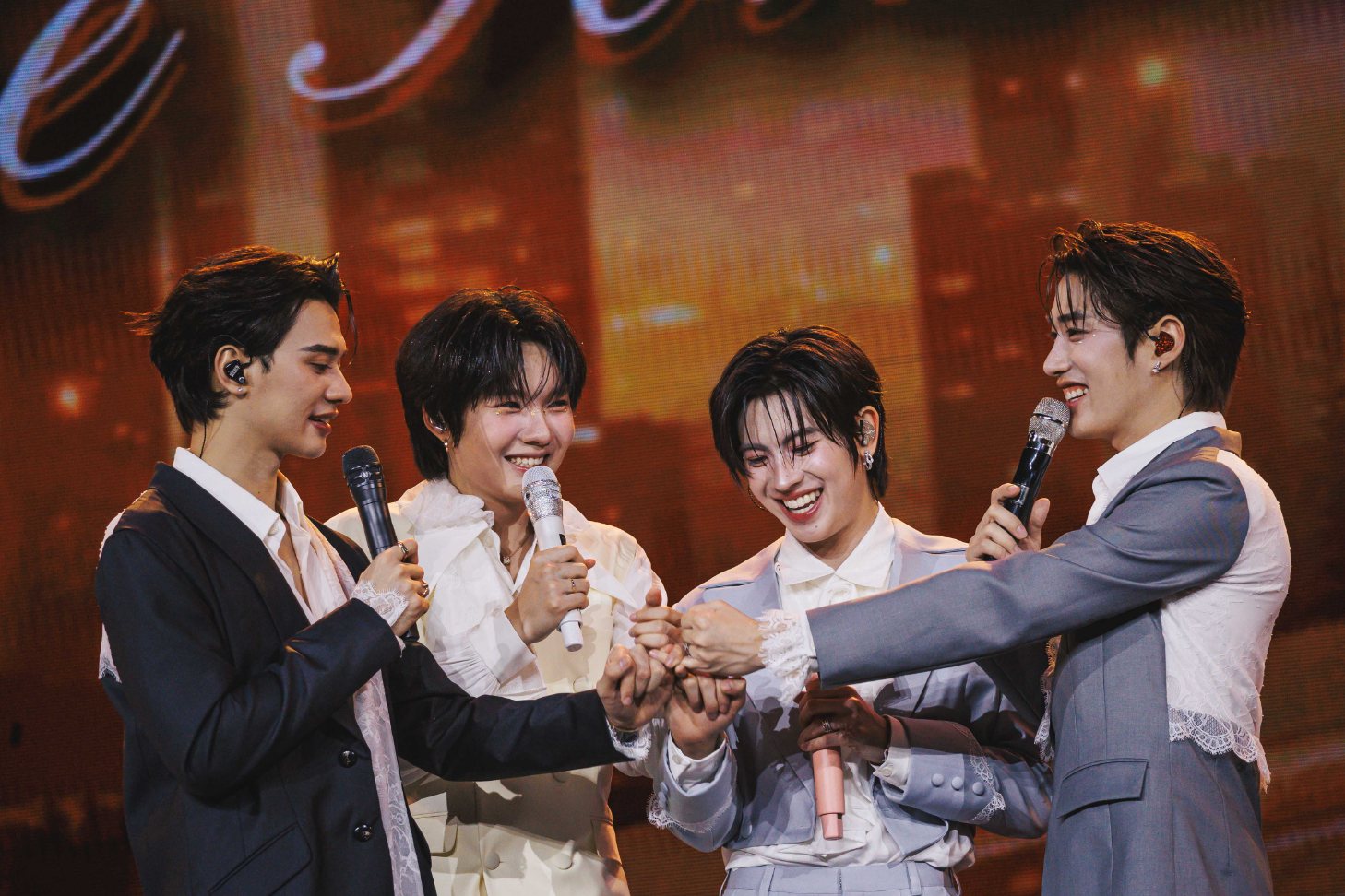 KhemjiraTheGoldenTimeConcert 50 ​สรุปภาพบรรยากาศ ‘Khemjira The Golden Time Concert’ ทุบทุกสถิติ! จัดเต็มคอนเสิร์ตใหญ่ ‘เขมจิราต้องรอด’