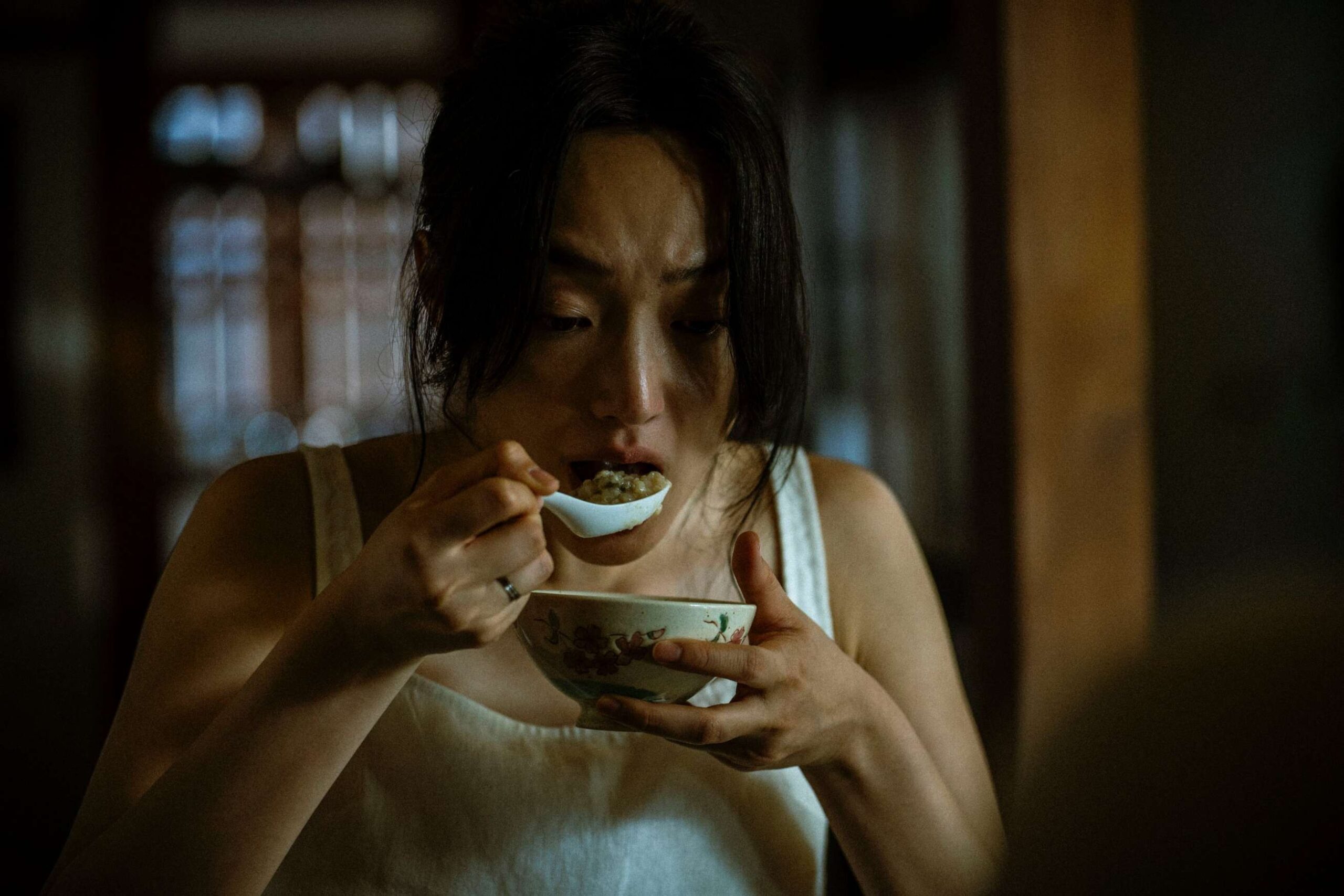 LA15437 copy 2613x1742 scaled [Movie News] เรื่องย่อ "Mudborn หุ่นดินผี" หนังผีไต้หวันทุบสถิติทำเงินสูงสุดปี 2025 เมื่อตุ๊กตาอาถรรพ์ปลุกคำสาปสยอง เข้าฉาย 5 กุมภาพันธ์ ในโรงภาพยนตร์