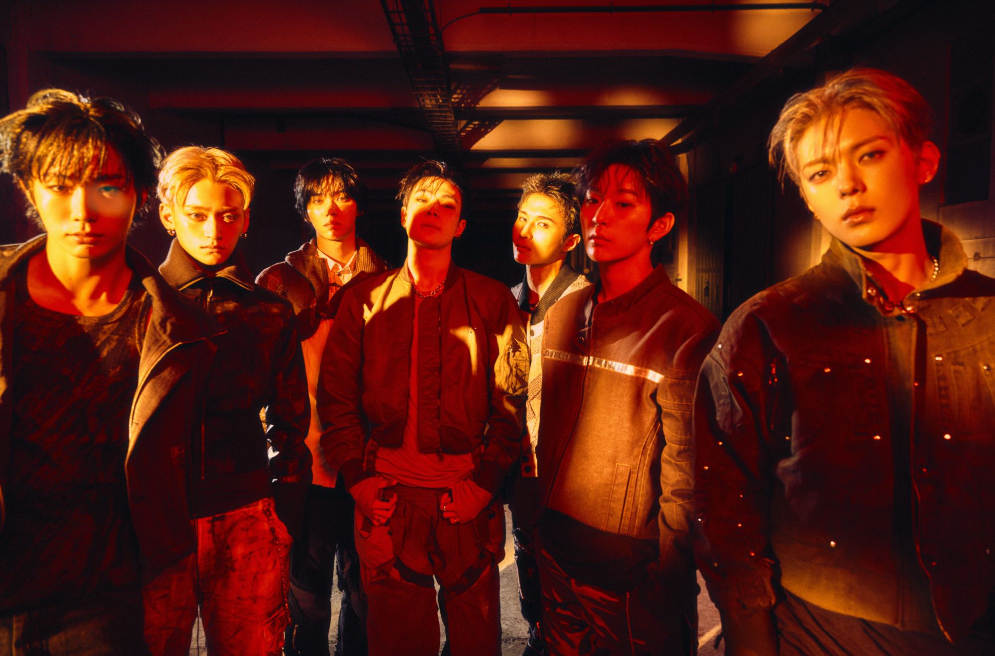 WHIB บอยกรุ๊ปที่น่าจับตามองจากเกาหลี ส่งพลังแบบจัดเต็มใน “ROCK THE NATION” 3 WHIB noir.ver WHIB บอยกรุ๊ปที่น่าจับตามองจากเกาหลี ส่งพลังแบบจัดเต็มใน “ROCK THE NATION”