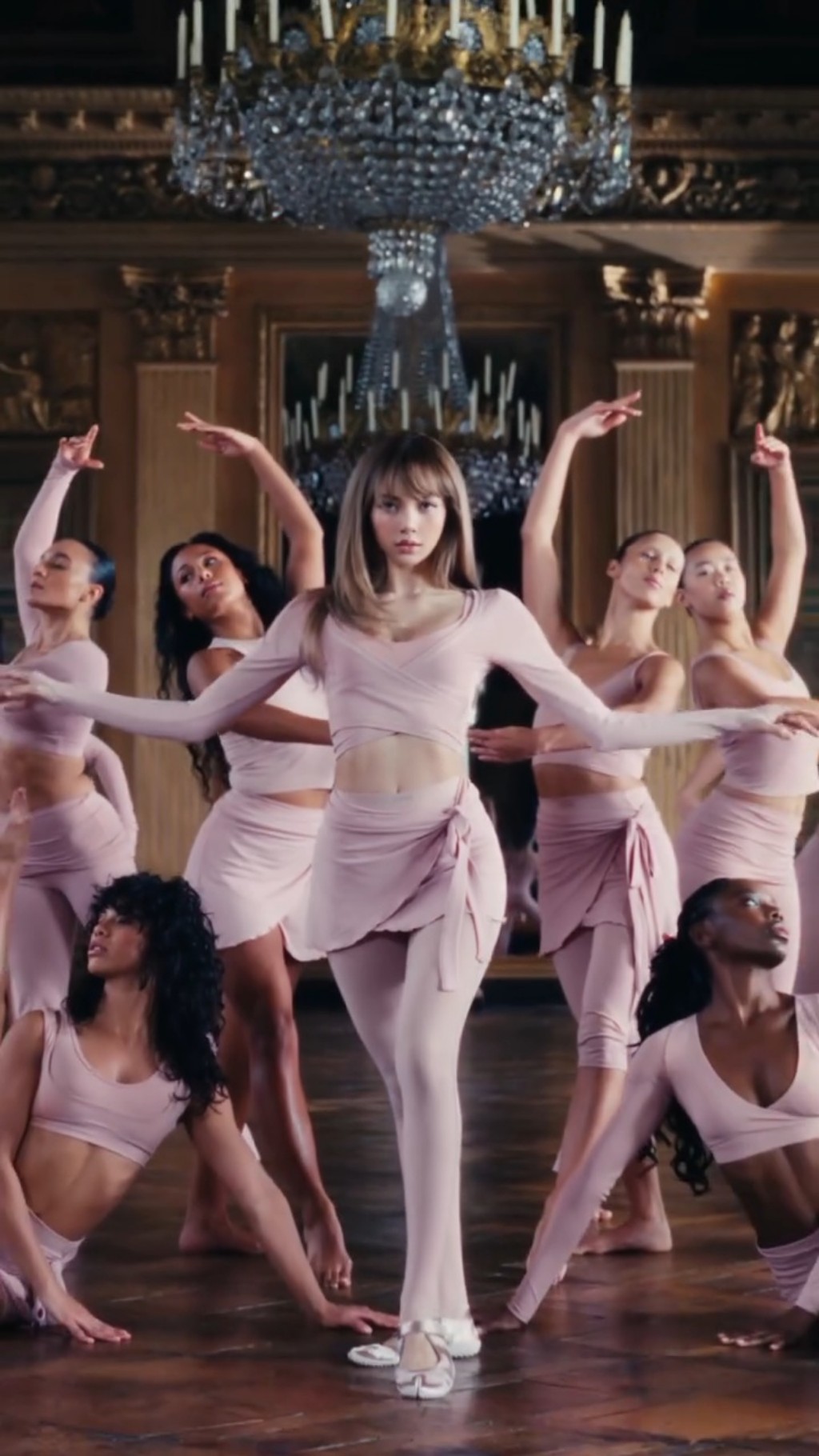 lisa nikeskims campaign spring 2026 5 LISA โชว์ลีลาบัลเลต์สุดพริ้ว! เปิดตัวแคมเปญแรก NikeSKIMS Spring 2026 ผนึกกำลัง Kim Kardashian