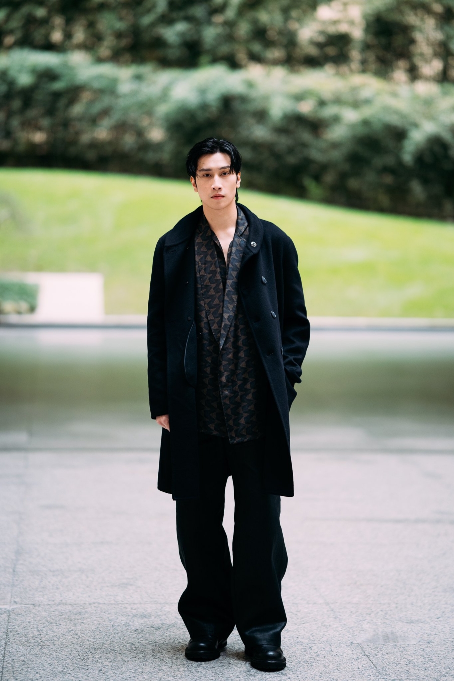 ไบเบิ้ล วิชญ์ภาส สุเมตติกุล Giorgio Armani Mens FallWinter 2026 11 หล่อสร้างเรื่อง! "ไบเบิ้ล วิชญ์ภาส" กระทบไหล่ซุปตาร์ดังและนักแสดงหนุ่มสุดฮอตกลางโชว์ Armani ที่มิลาน