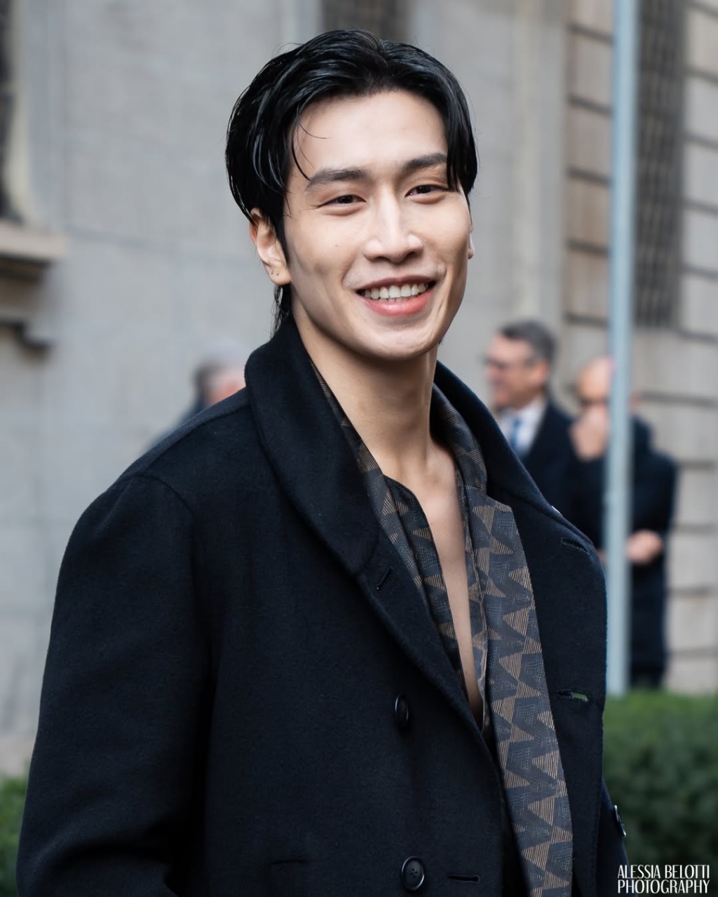 ไบเบิ้ล วิชญ์ภาส สุเมตติกุล Giorgio Armani Mens FallWinter 2026 14 หล่อสร้างเรื่อง! "ไบเบิ้ล วิชญ์ภาส" กระทบไหล่ซุปตาร์ดังและนักแสดงหนุ่มสุดฮอตกลางโชว์ Armani ที่มิลาน