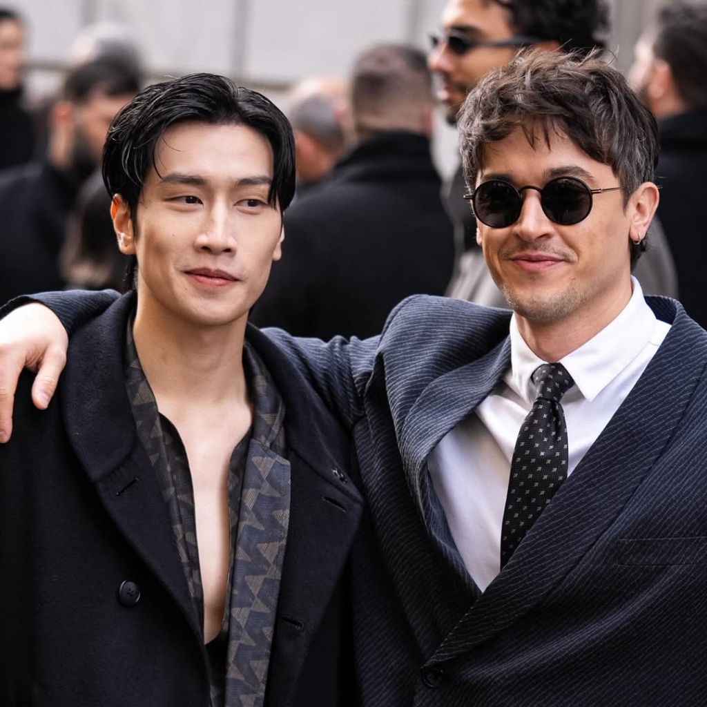 ไบเบิ้ล วิชญ์ภาส สุเมตติกุล Giorgio Armani Mens FallWinter 2026 15 หล่อสร้างเรื่อง! "ไบเบิ้ล วิชญ์ภาส" กระทบไหล่ซุปตาร์ดังและนักแสดงหนุ่มสุดฮอตกลางโชว์ Armani ที่มิลาน