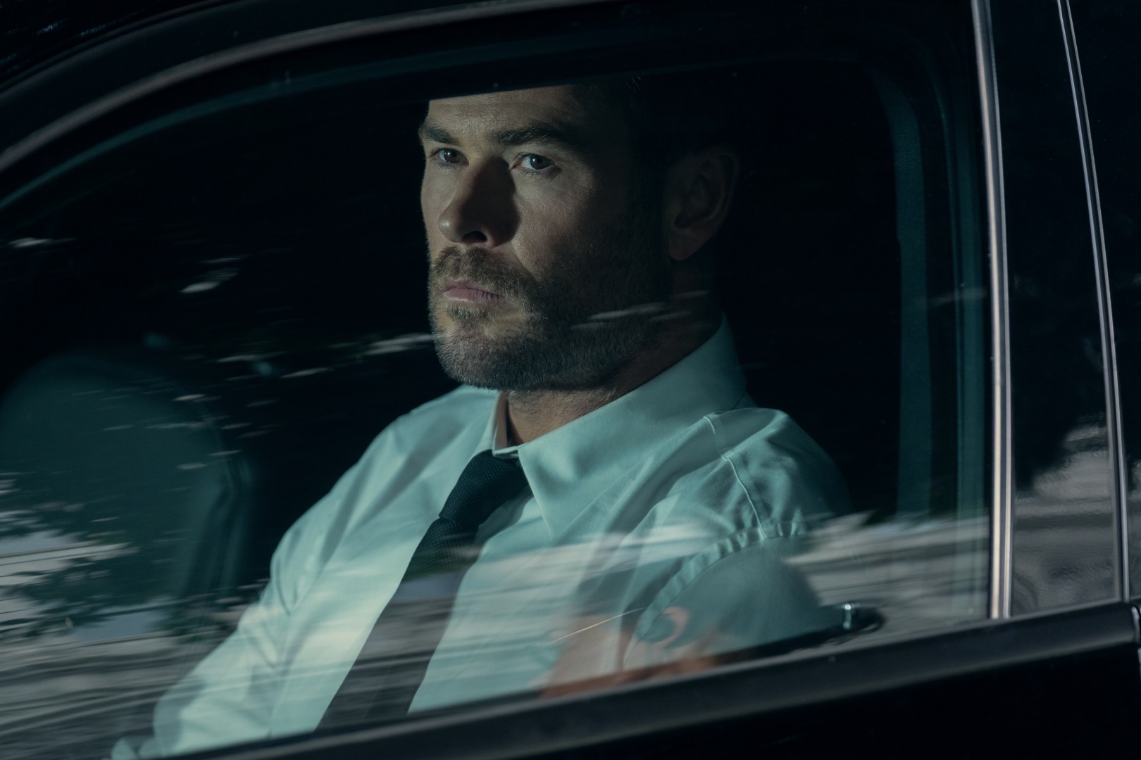 Chris Hemsworth stars as ‘Davis in CRIME 101. Photo Credit Merrick Morton 3 เหตุผลห้ามพลาด "Crime 101" เตรียมเปิดฉากไล่ล่า 19 ก.พ. นี้