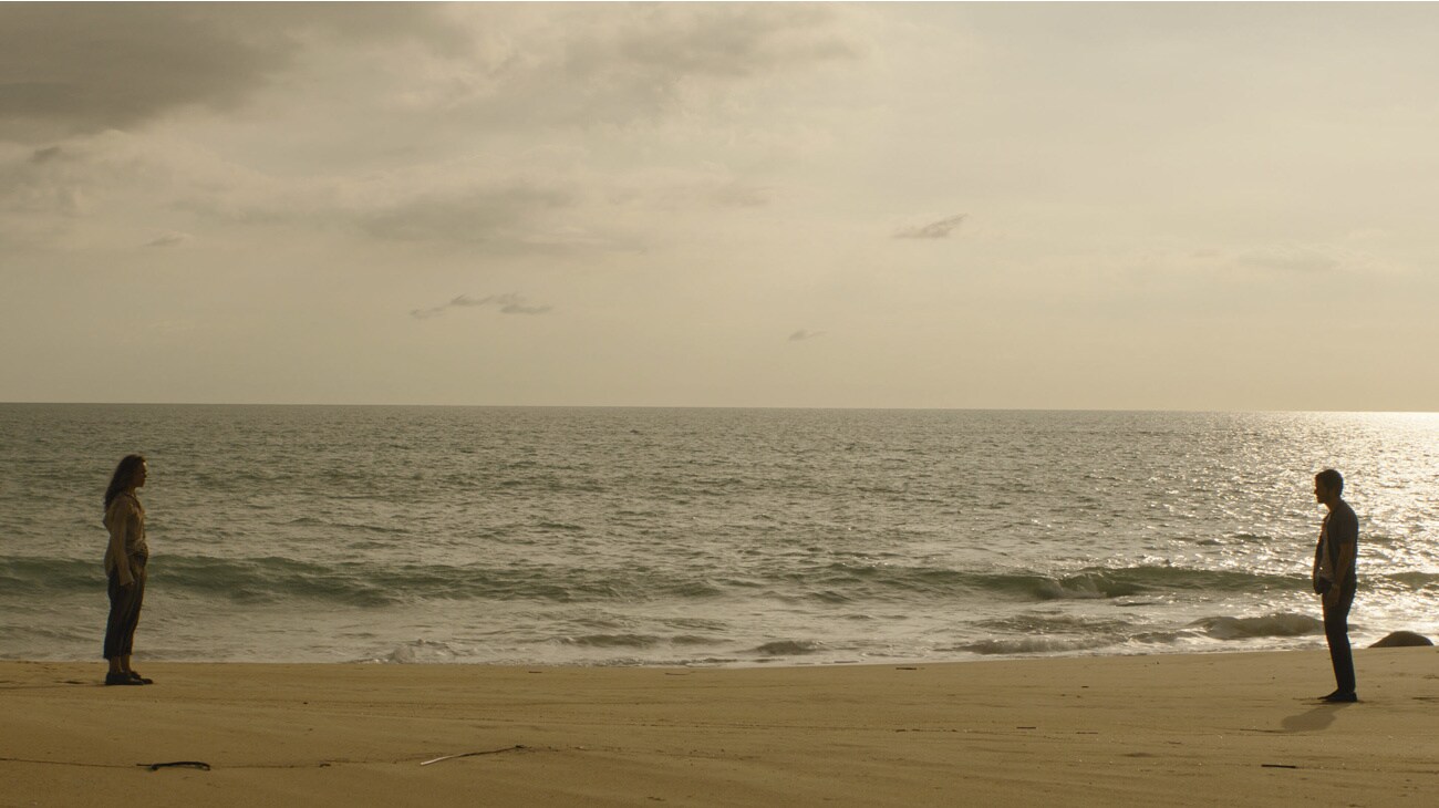 Send Help Still 02 SEND HELP ที่สุดของความโหดและฮา ชาวออฟฟิศไม่ควรพลาด