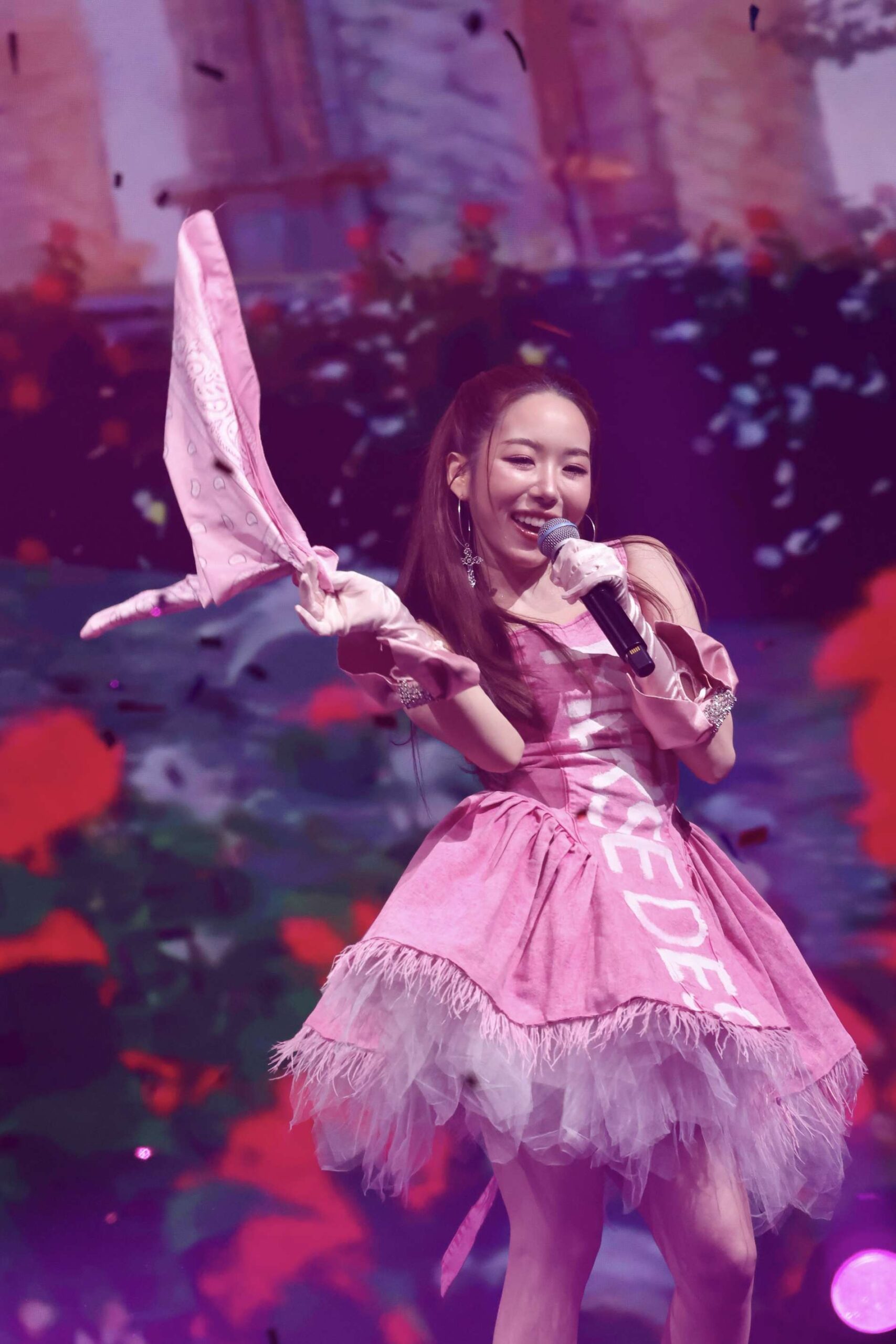 45.COSMOSGlitterFromStarConcert copy 1903x2854 scaled บรรยากาศคอนเสิร์ตใหญ่ครั้งแรก 11 สาวเกิร์ลกรุ๊ป “COSMOS” ระเบิดความปังในงาน “COSMOS Glitter From Star Concert”