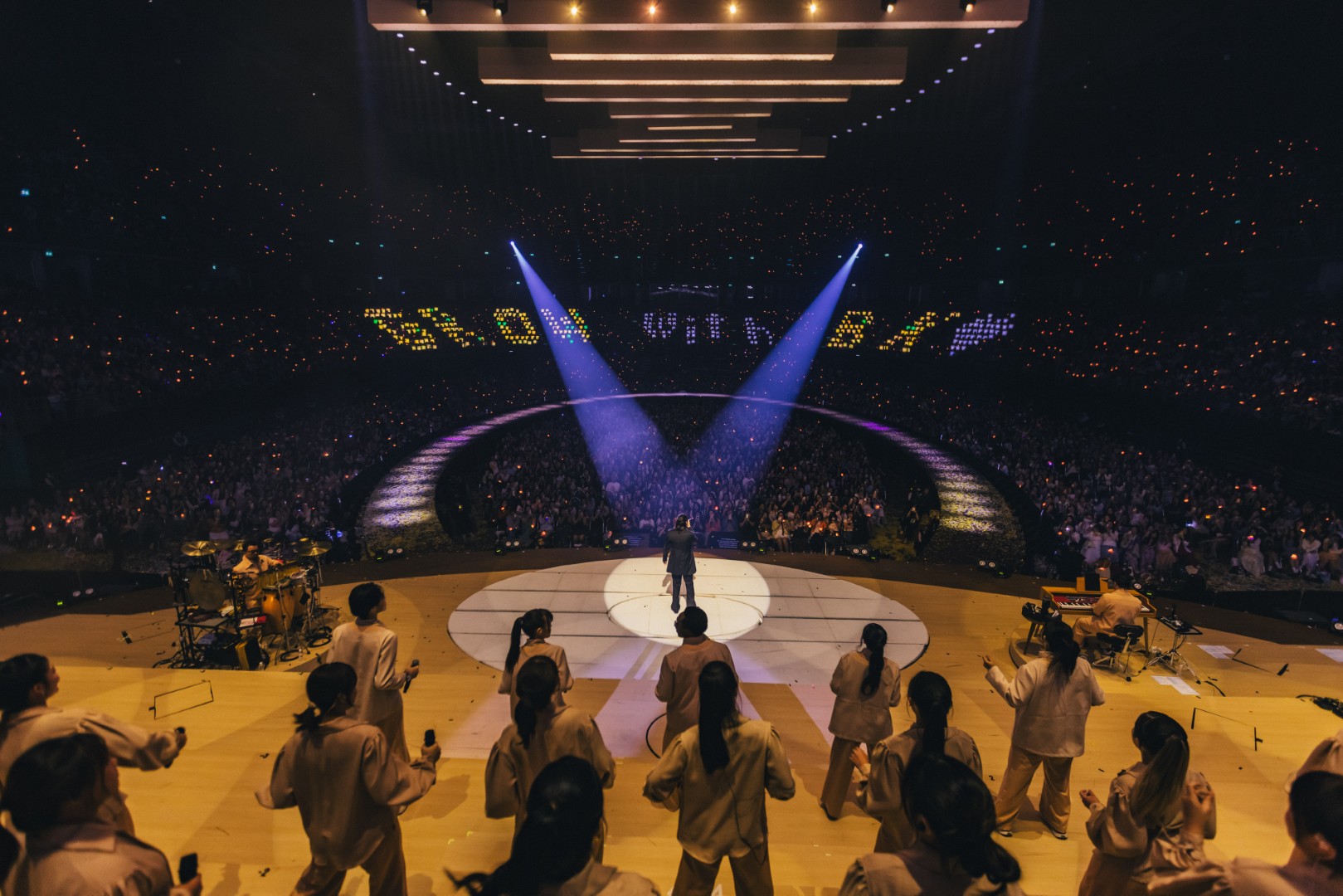 BILLKIN FEELQUENCY CONCERT 20 รีวิว "BILLKIN FEELQUENCY CONCERT" บิวกิ้นโชว์พลังเสียง-โปรดักชันอลังการ แฟนคลับอินทุกโมเมนต์