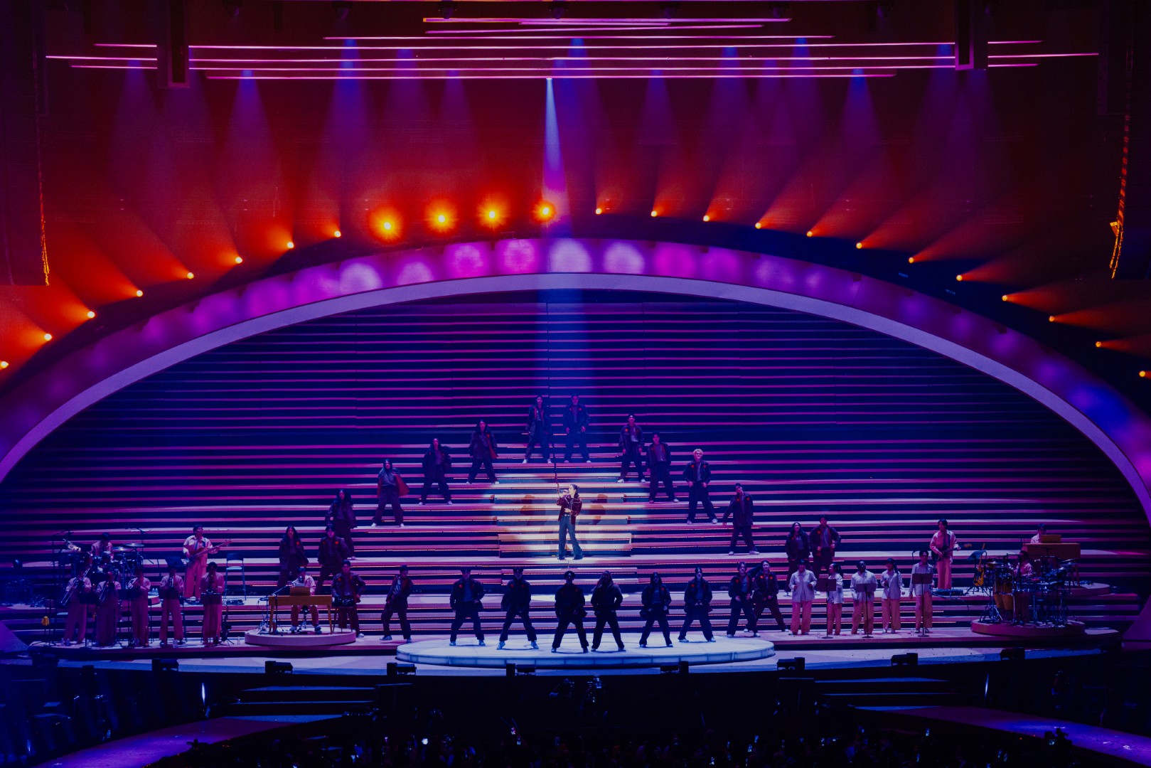 BILLKIN FEELQUENCY CONCERT 32 รีวิว "BILLKIN FEELQUENCY CONCERT" บิวกิ้นโชว์พลังเสียง-โปรดักชันอลังการ แฟนคลับอินทุกโมเมนต์