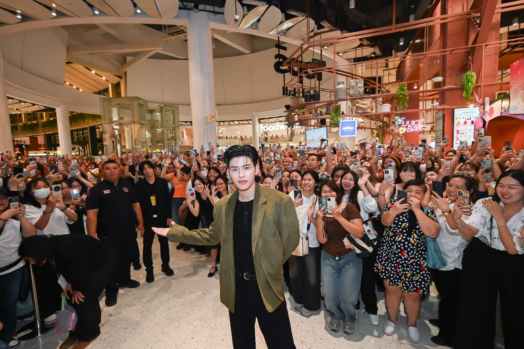 Disney & Pixar’s Hoppers พร้อมชวนนักพากย์สุดฮอต ปอนด์–ณราวิชญ์ มาร่วมเด้งโดดในงาน Thailand Gala Premiere