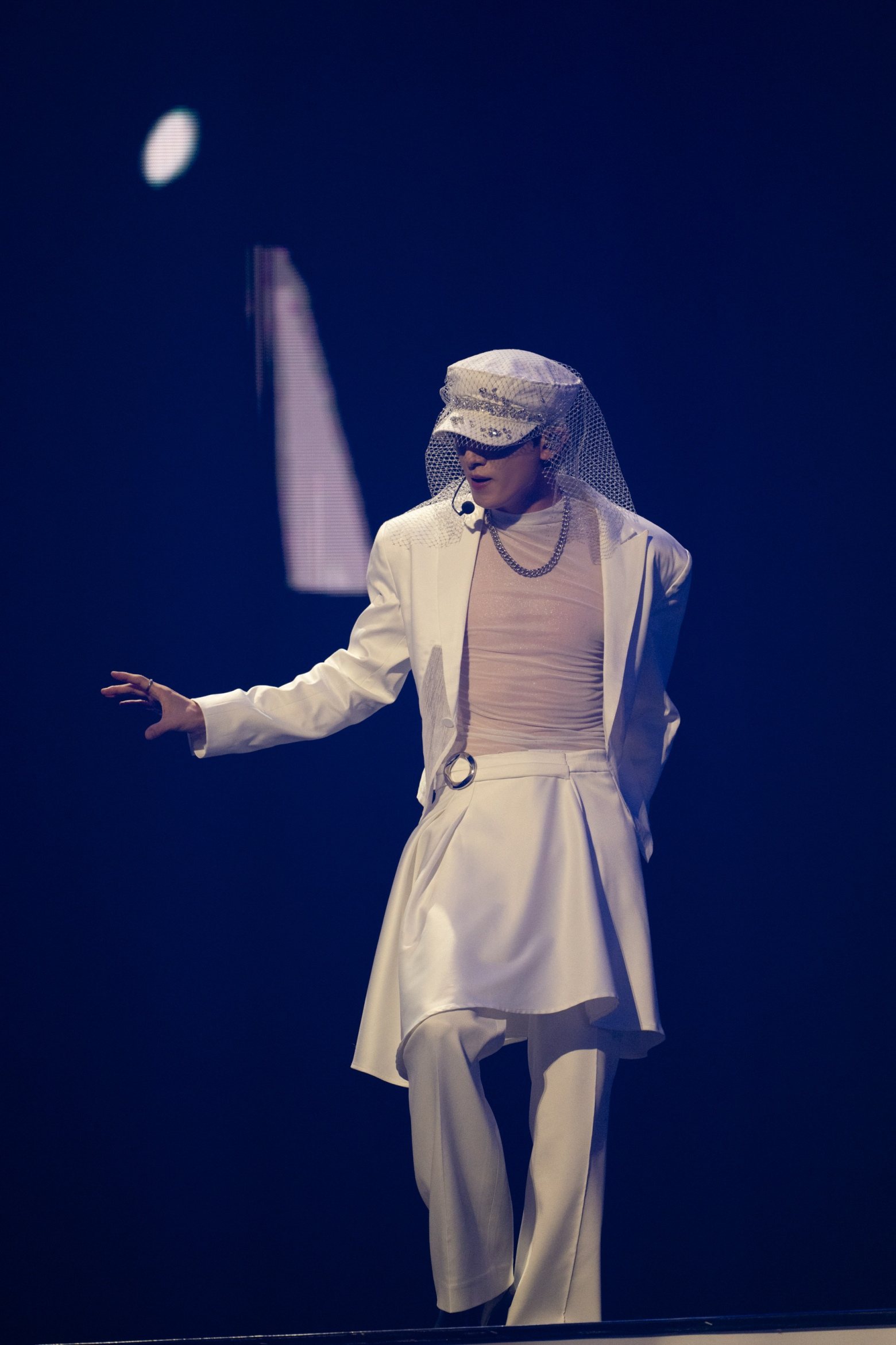 EUNHYUKภาพที่2 SUPERJUNIOR20thAnniversaryTOUR SUPERSHOW10 SUPER JUNIOR โชว์สุดยอดการแสดงฉลองครบรอบ 20 ปี <SUPER SHOW 10> บัตรหมดทั้ง 2 รอบ รวมผู้ชมกว่า 22,000 คน สุดปัง! จัดคอนเสิร์ตในไทยติดต่อกันเป็นครั้งที่ 10!