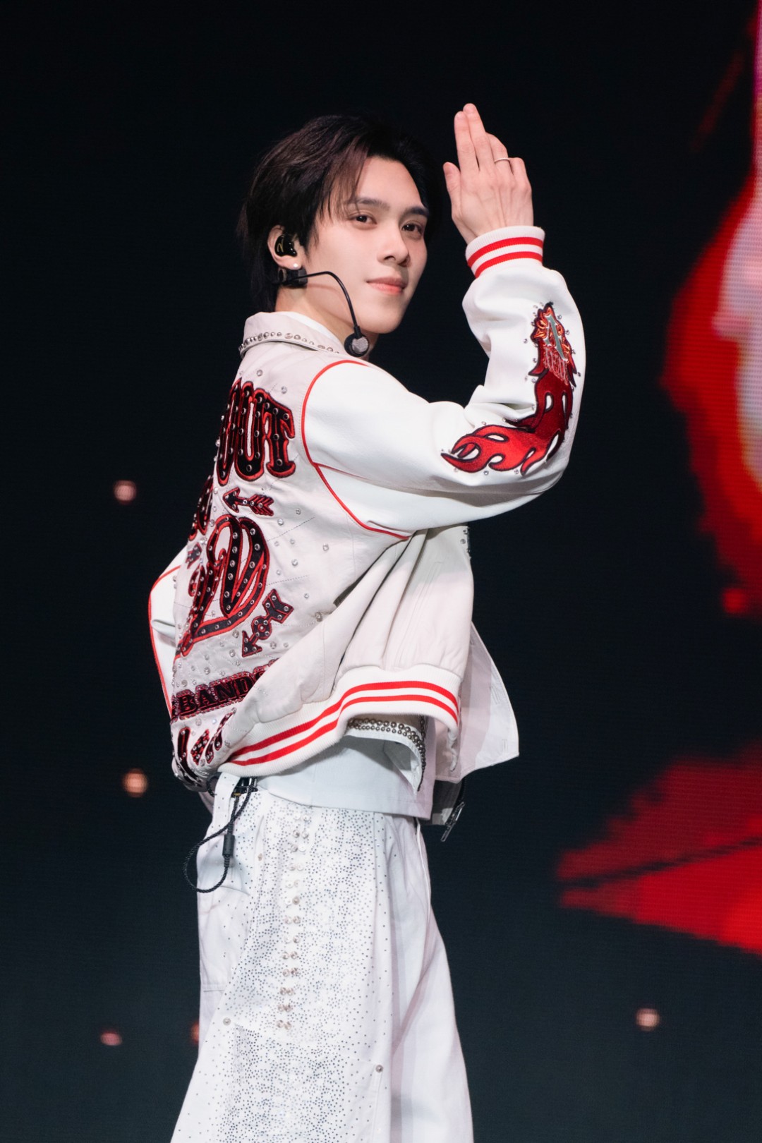 HENDERY ภาพที่ 2 2025 WayV Concert Tour NO Way OUT in BANGKOK WayV (เวย์วี) โอบล้อมทุกความประทับใจจน “ไร้ทางออก” ในคอนเสิร์ตใหญ่ ‘2025 WayV Concert Tour [NO Way OUT] in BANGKOK’