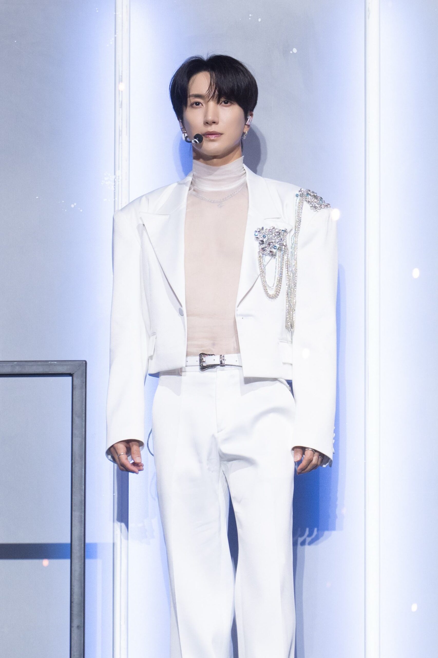 LEETEUKภาพที่2 SUPERJUNIOR20thAnniversaryTOUR SUPERSHOW10 inBANGKOK copy 1721x2583 scaled SUPER JUNIOR โชว์สุดยอดการแสดงฉลองครบรอบ 20 ปี <SUPER SHOW 10> บัตรหมดทั้ง 2 รอบ รวมผู้ชมกว่า 22,000 คน สุดปัง! จัดคอนเสิร์ตในไทยติดต่อกันเป็นครั้งที่ 10!