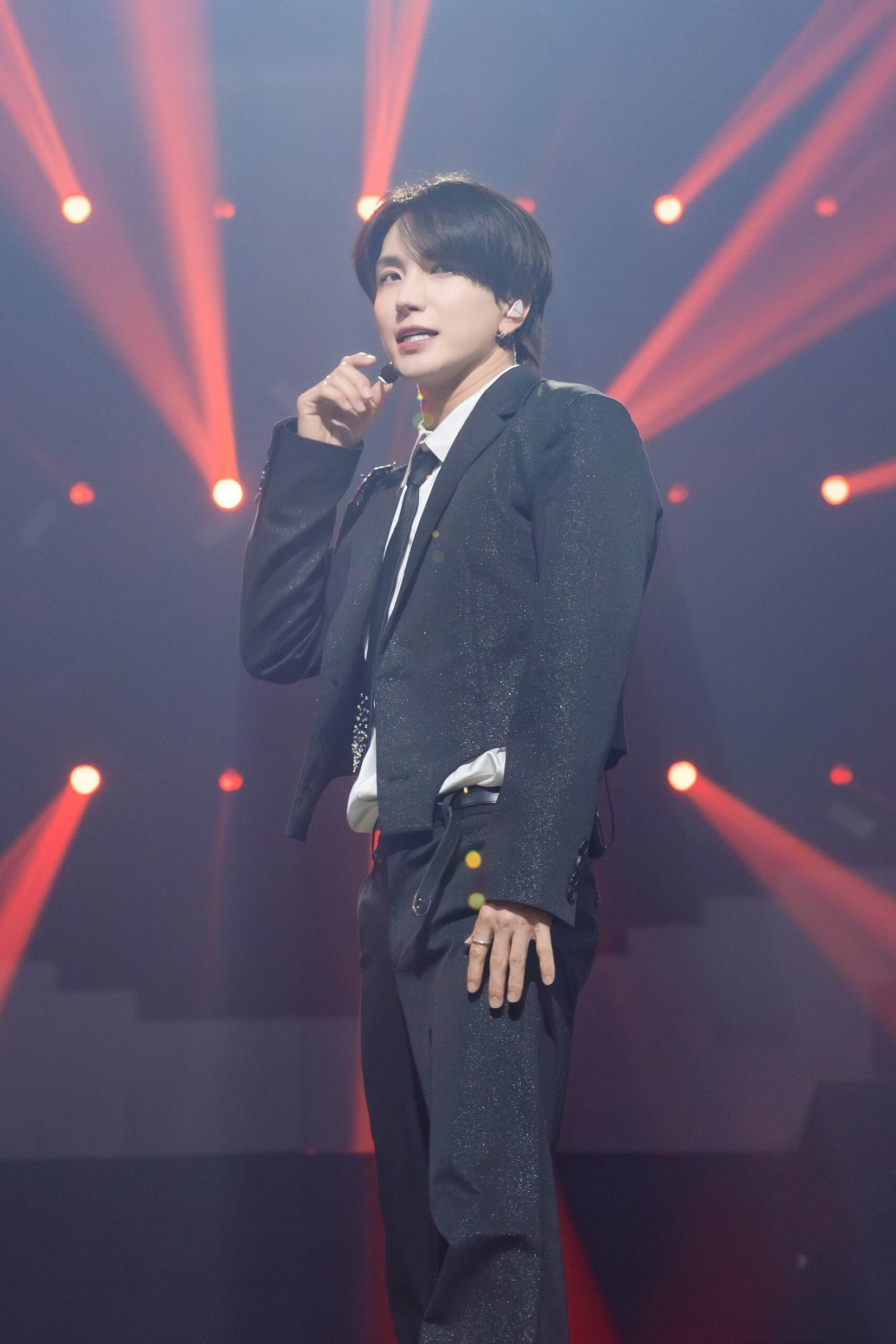 LEETEUKภาพที่3 SUPERJUNIOR20thAnniversaryTOUR SUPERSHOW10 inBANGKOK copy 1848x2772 scaled SUPER JUNIOR โชว์สุดยอดการแสดงฉลองครบรอบ 20 ปี <SUPER SHOW 10> บัตรหมดทั้ง 2 รอบ รวมผู้ชมกว่า 22,000 คน สุดปัง! จัดคอนเสิร์ตในไทยติดต่อกันเป็นครั้งที่ 10!