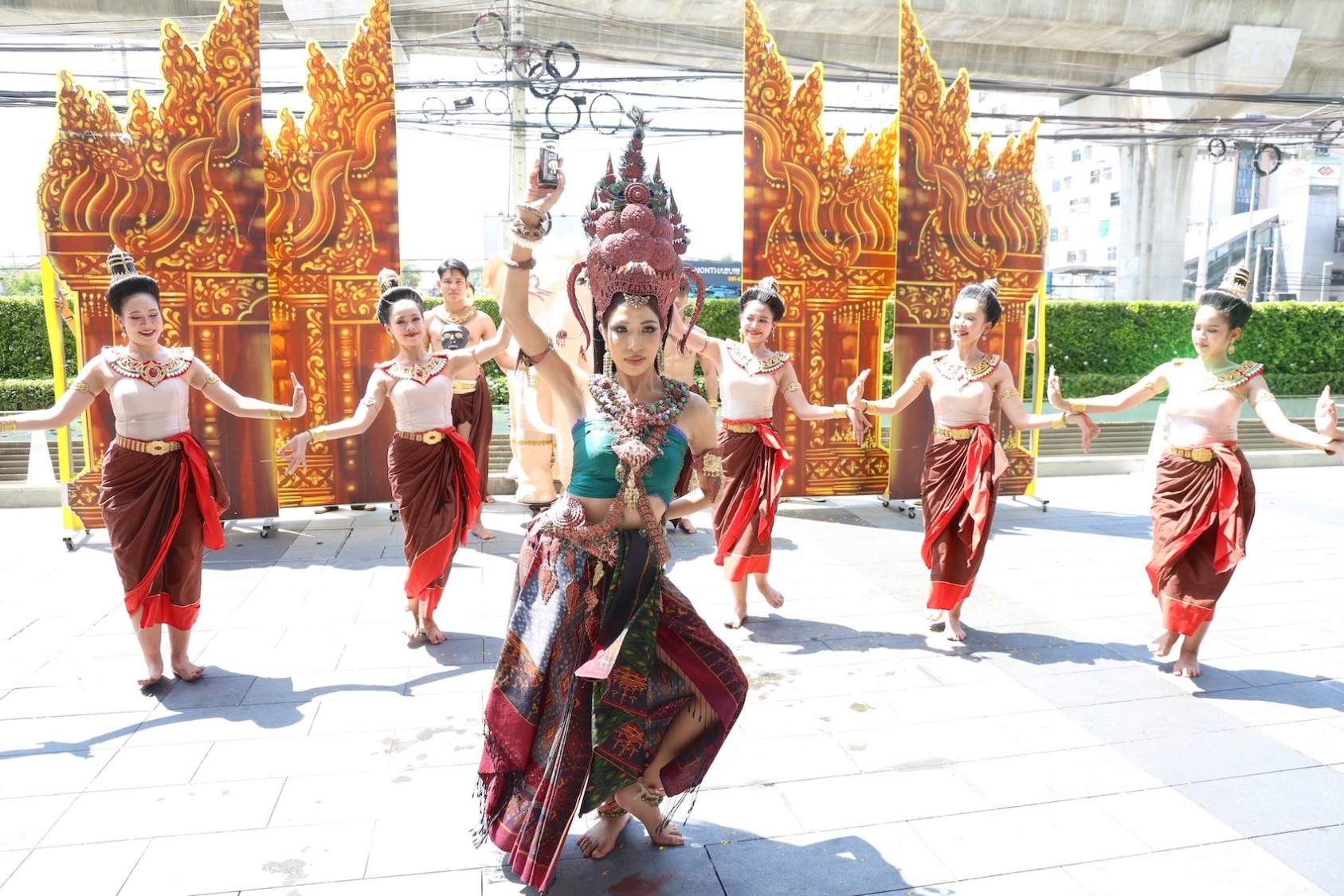 ส่องสีสัน “มิสแกรนด์ ไทยแลนด์ 2026” เข้ากองฯวันแรก