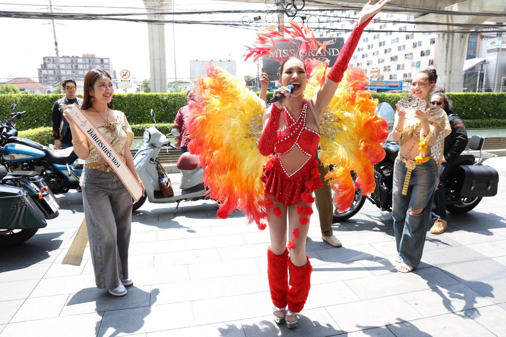 ส่องสีสัน “มิสแกรนด์ ไทยแลนด์ 2026” เข้ากองฯวันแรก