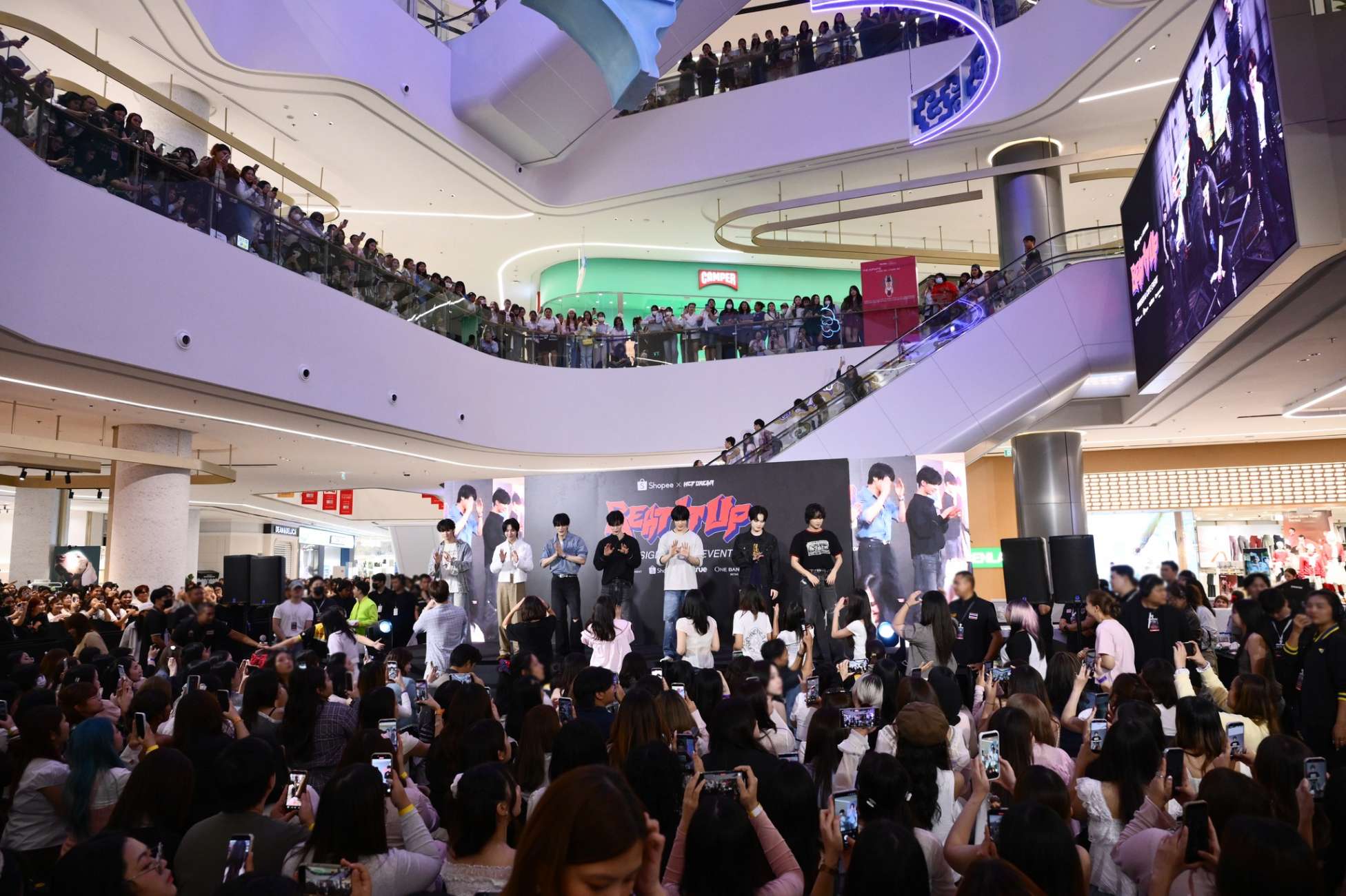 NCT DREAM (เอ็นซีที ดรีม) ชนะใจแฟนคลับชาวไทยแบบอยู่หมัดด้วยกิจกรรมสุดเอ็กซ์คลูซีฟ ‘Shopee x NCT DREAM 'Beat It Up' FANSIGN & CAFE EVENT’