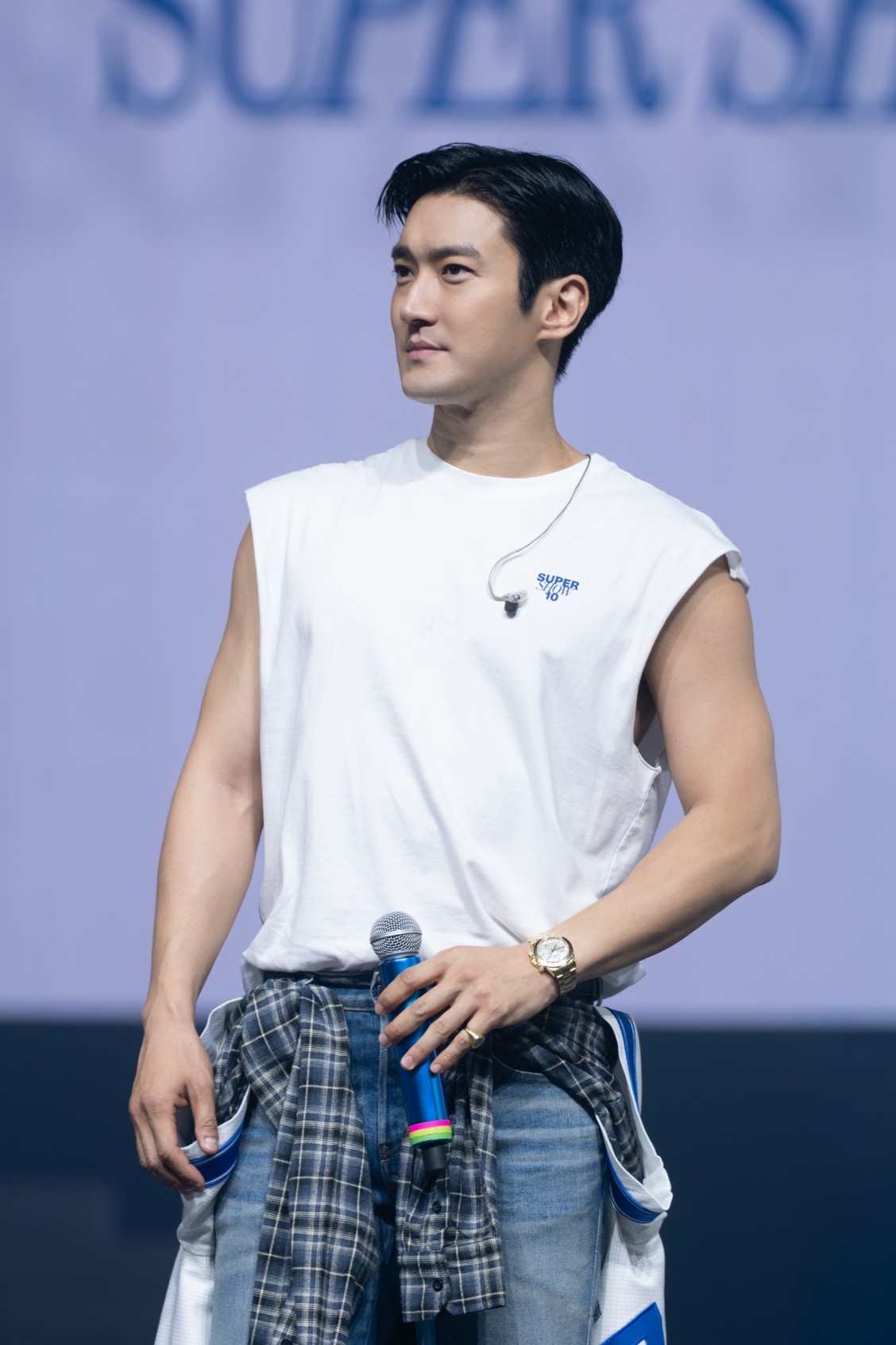 SIWONภาพที่1 SUPERJUNIOR20thAnniversaryTOUR SUPERSHOW10 SUPER JUNIOR โชว์สุดยอดการแสดงฉลองครบรอบ 20 ปี <SUPER SHOW 10> บัตรหมดทั้ง 2 รอบ รวมผู้ชมกว่า 22,000 คน สุดปัง! จัดคอนเสิร์ตในไทยติดต่อกันเป็นครั้งที่ 10!