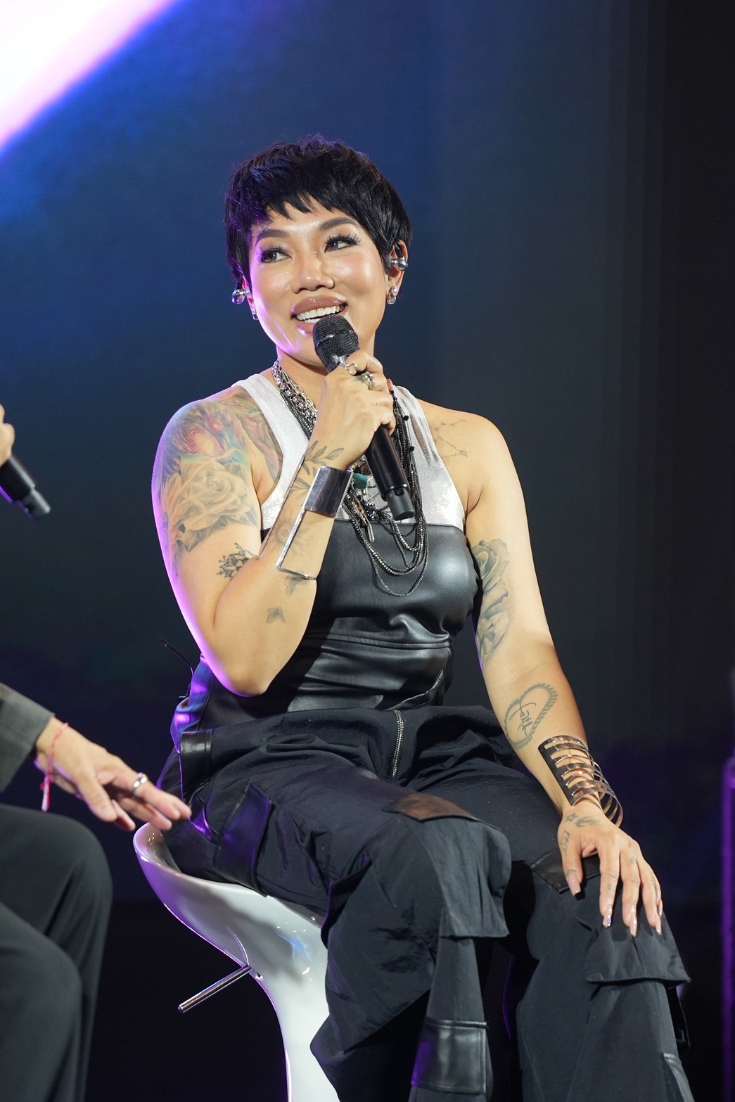 S 2277421 0 “ดา เอ็นโดรฟิน” กลับมาปล่อยพลังความแสบแบบ UPSTAGE ใน “DA ENDORPHINE UPSTAGE #แสบสนิทคอนเสิร์ต” 16–17 พฤษภาคมนี้ ที่ PARAGON HALL