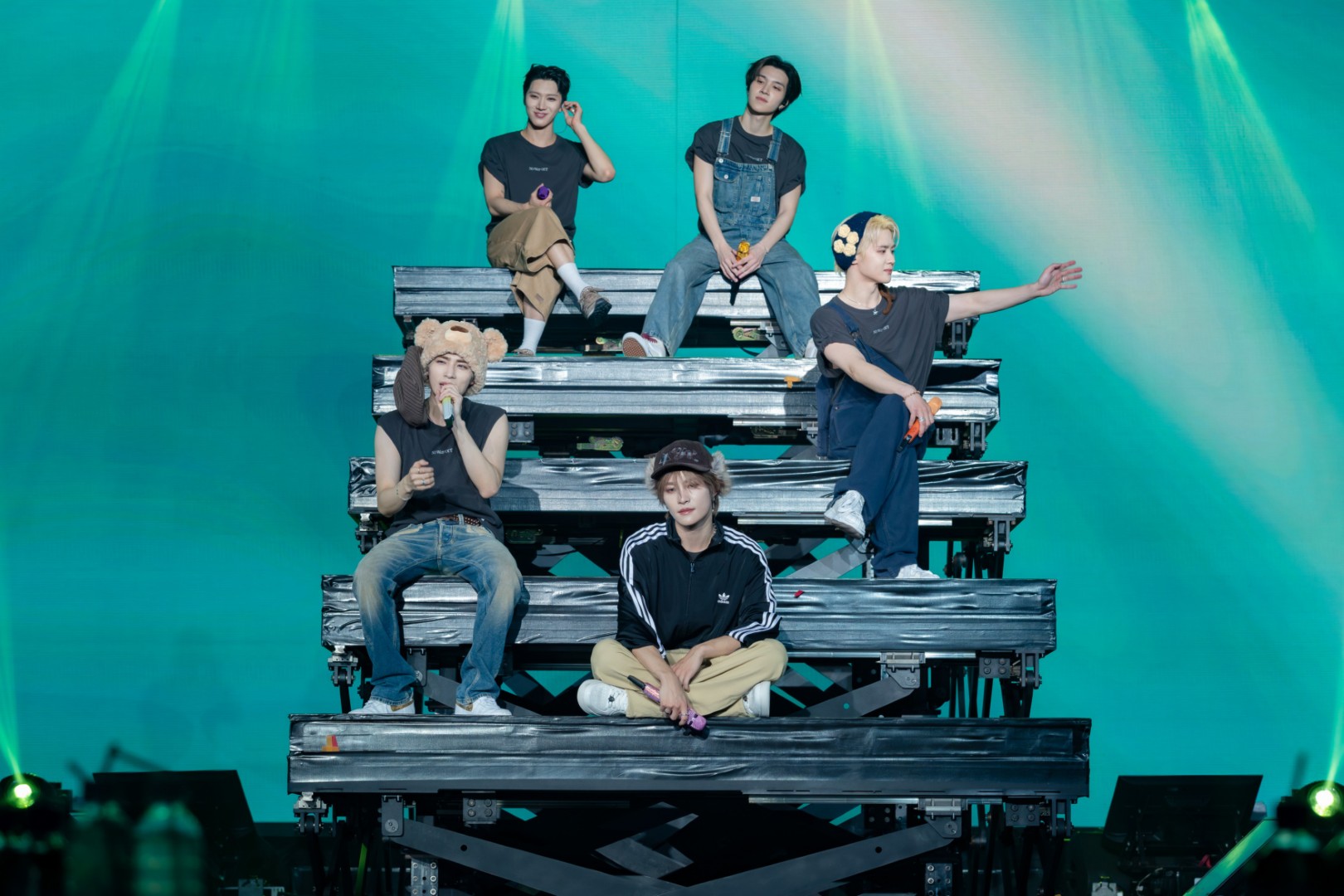 WayV ภาพที่ 15 2025 WayV Concert Tour NO Way OUT in BANGKOK WayV (เวย์วี) โอบล้อมทุกความประทับใจจน “ไร้ทางออก” ในคอนเสิร์ตใหญ่ ‘2025 WayV Concert Tour [NO Way OUT] in BANGKOK’
