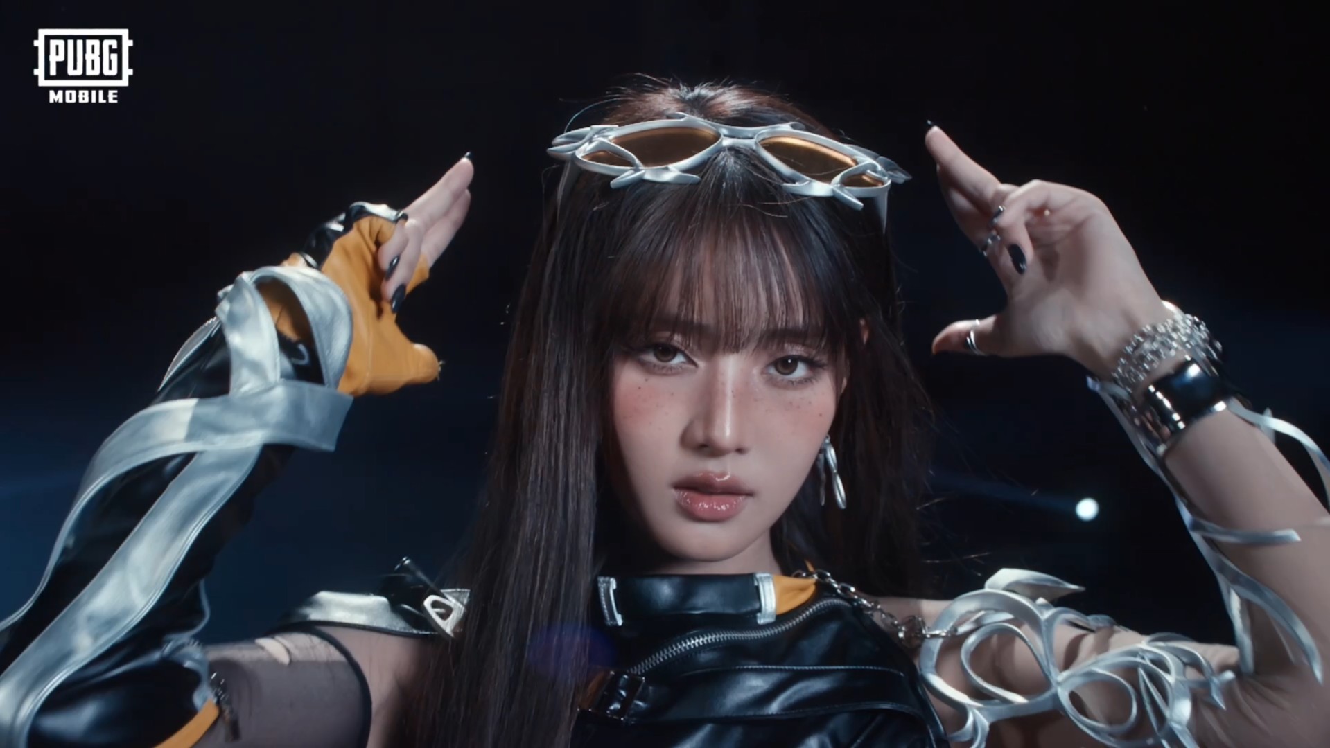 carry you bambam minnie 10 เคมีสุดปัง! “BamBam – MINNIE” ในเอ็มวีตัวเต็ม PUBG MOBILE - CARRY YOU ฉลองครบรอบ 8 ปี PUBG MOBILE