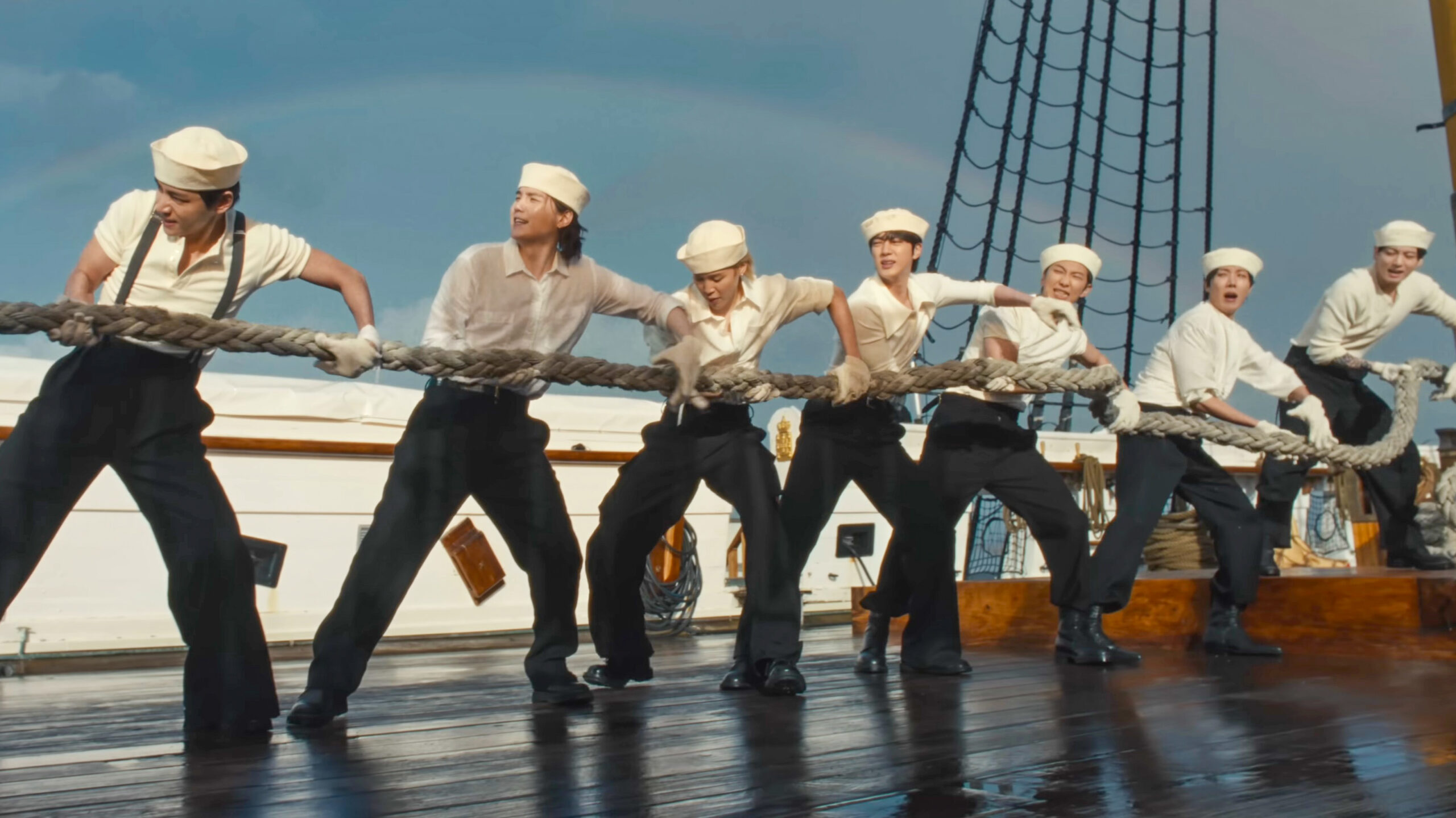 videoplayback 116 scaled BTS คัมแบ็กยิ่งใหญ่! ปล่อยอัลบั้มชุดที่ 5 'ARIRANG' พร้อม MV 'SWIM' สื่อดังยกเป็นความสมบูรณ์แบบ K-Pop