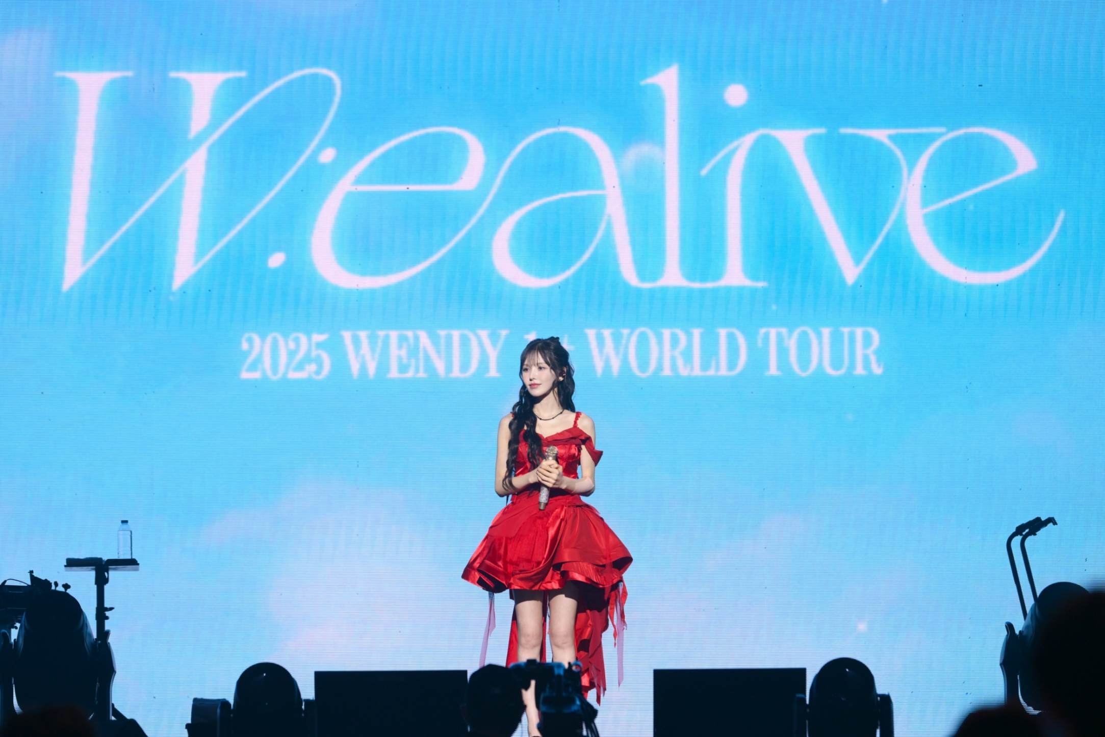 ภาพที่1 คอนเสิร์ต2025WENDY1stWORLDTOUR W EALIVE WENDY เติมเต็มชีวิตและลมหายใจกับคอนเสิร์ตเดี่ยว ‘2025 WENDY 1st WORLD TOUR <W:EALIVE> IN BANGKOK’