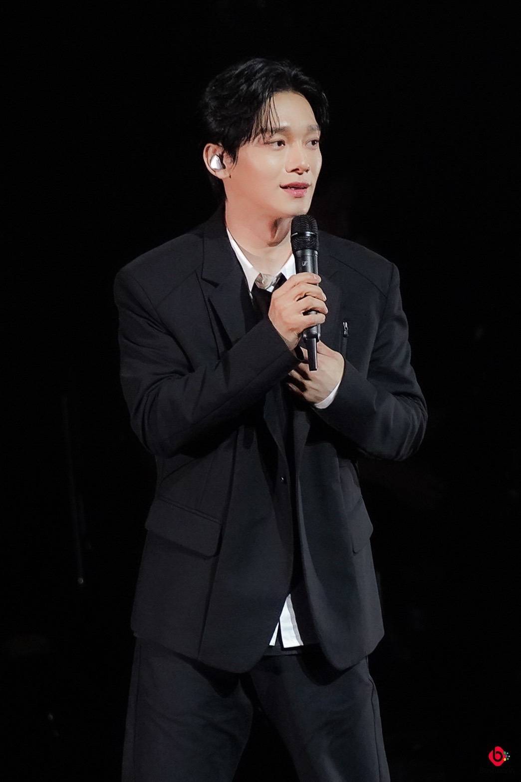 1378087 0 สมการรอคอยแอ๋วไทยรับความฟิน ความสุขจนล้น CHEN CONCERT TOUR <Arcadia> in BANGKOK