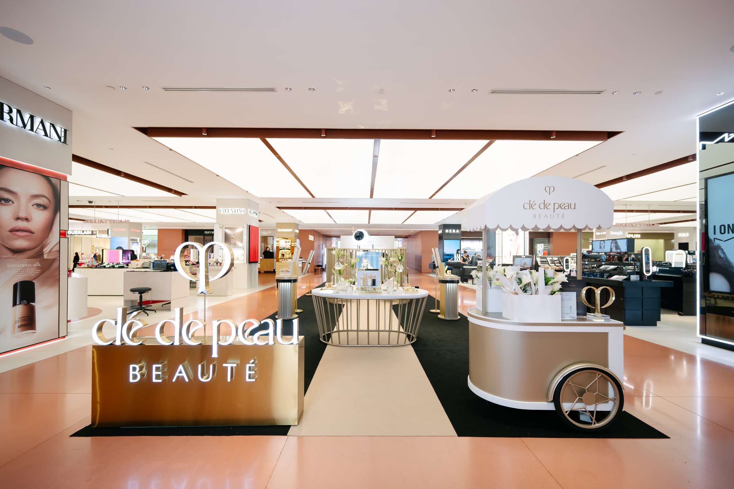 Clé de Peau Beauté เปิดตัวแคมเปญ "Radiance Begins With You" โดยมี แพร - โดนัท ร่วมสร้างแรงบันดาลใจ