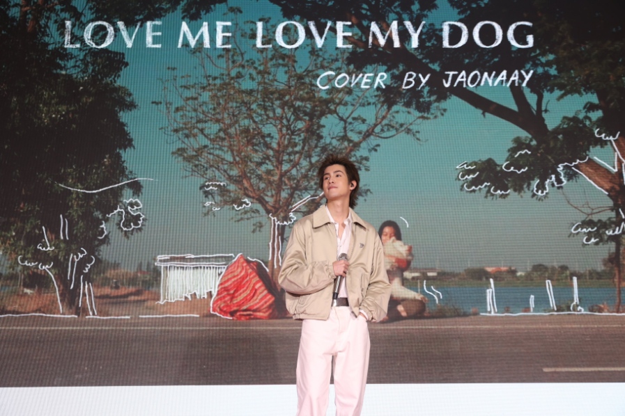 บรรยากาศทัพนักแสดง "โกฮัง..หัวใจโกโฮม" ร่วมเดินพรมแดง พร้อม “เจ้าโกฮัง” ทั้ง 3 ช่วงวัย ในงานกาล่า