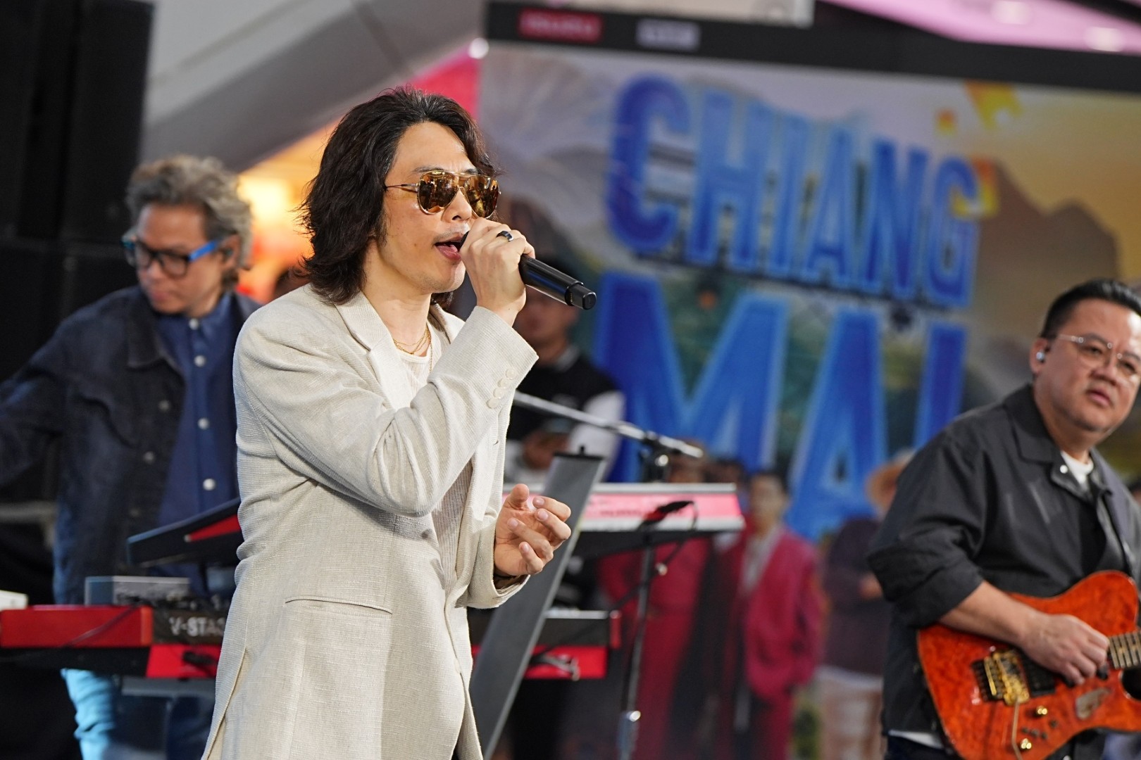 3 ETC. ชวนศิลปินดังแจมสนั่น! ยกเวที “The Central Stage” เสิร์ฟความมันส์ทั่วภูมิภาค