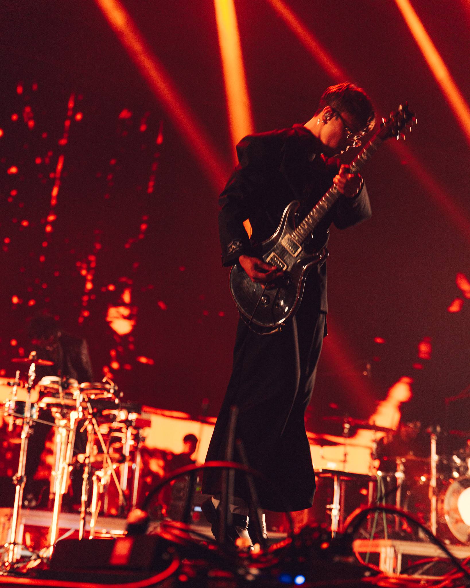 680215261 122097050931295638 8160902904481147871 n "ครึ่งเก้า กรุ๊ป" กางโผ 35 ศิลปินฮอต จัดหนัก 4 ค่ายย่อย ชูโมเดลศิลปินคือลูกค้า คว้าวงร็อกตำนาน "Flure" ร่วมชายคา