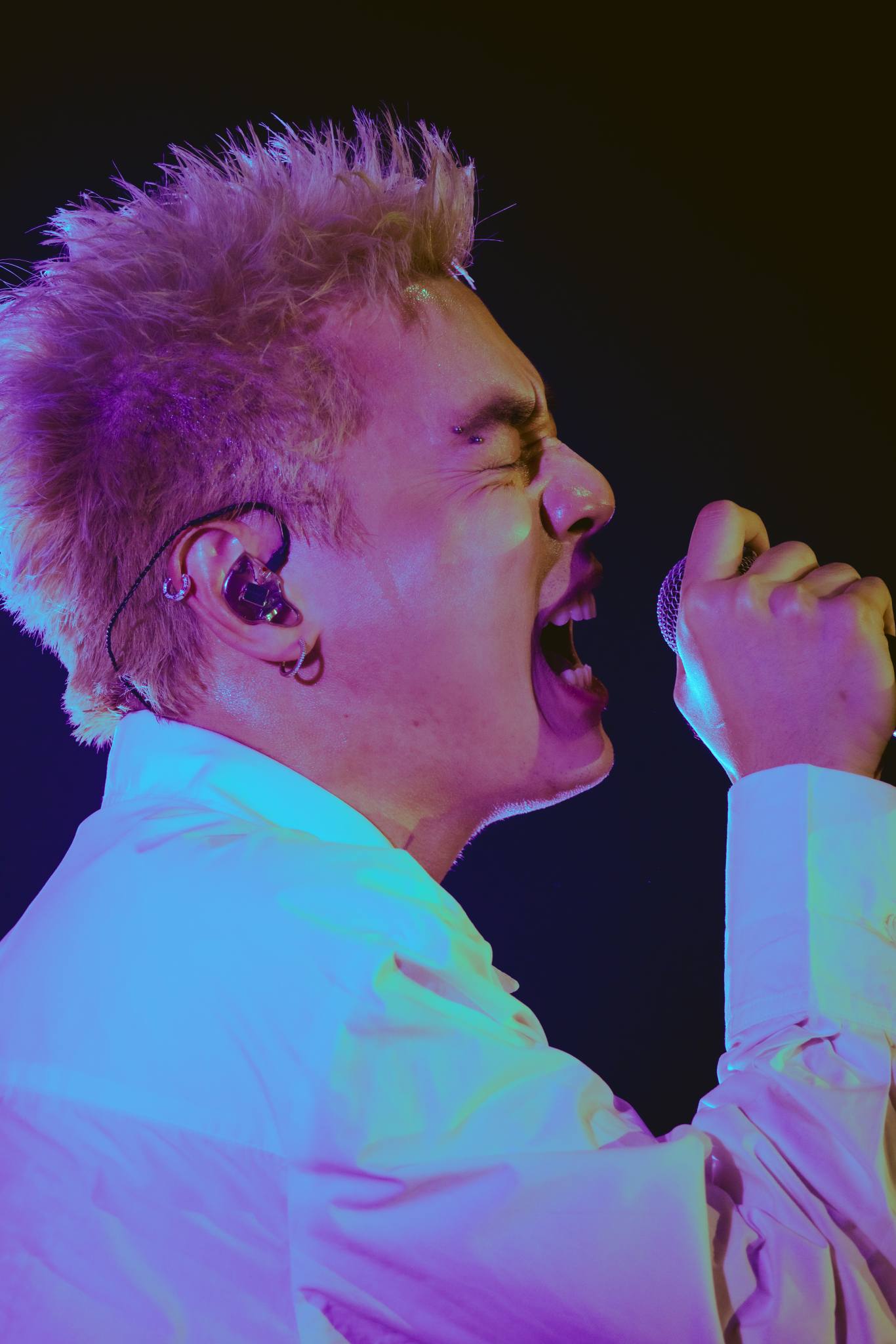 681234696 122097051699295638 6121085091397027410 n "ครึ่งเก้า กรุ๊ป" กางโผ 35 ศิลปินฮอต จัดหนัก 4 ค่ายย่อย ชูโมเดลศิลปินคือลูกค้า คว้าวงร็อกตำนาน "Flure" ร่วมชายคา